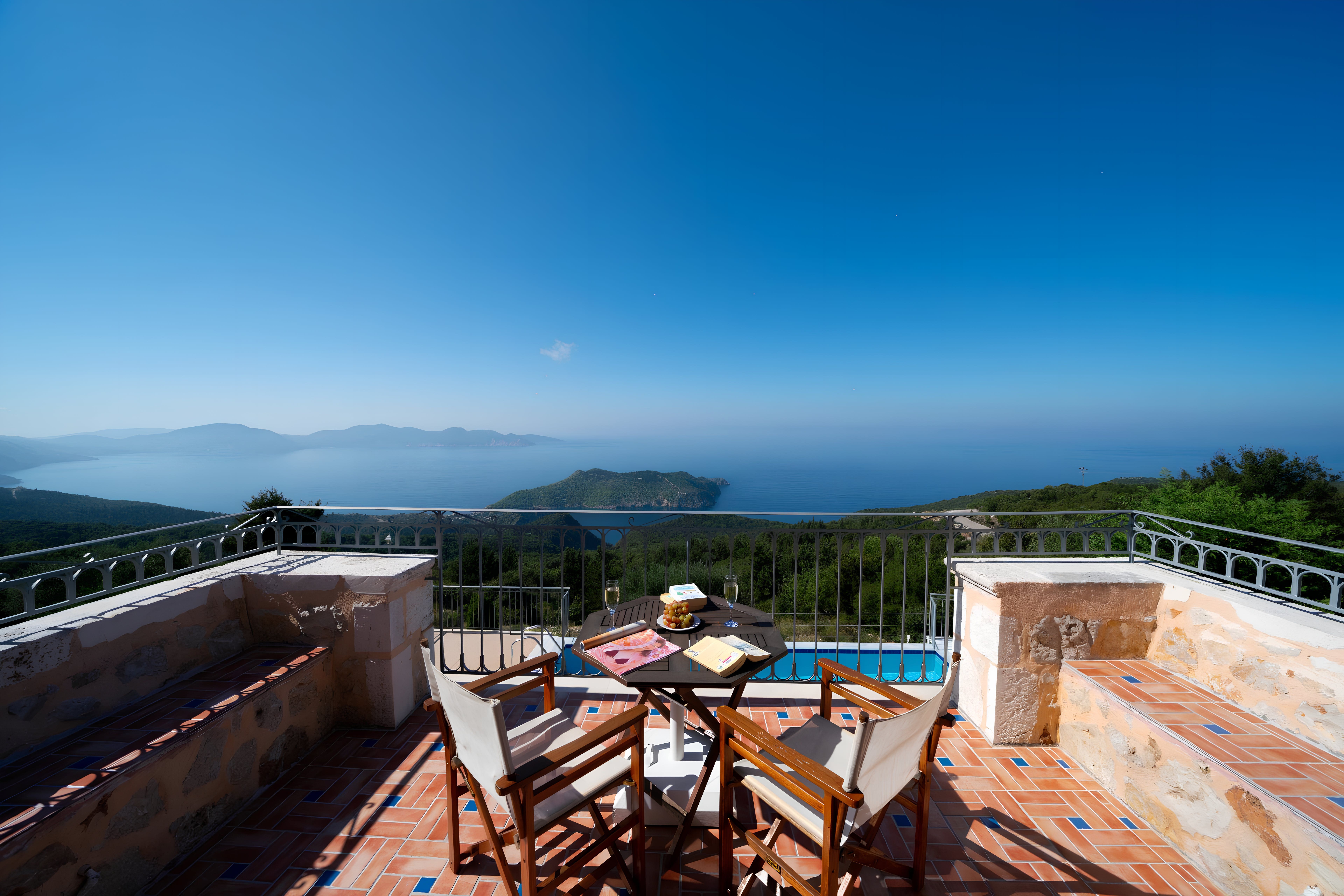 Villa Meltemi Pylaros Pylaros 2: 3-Bedroom Luxury Villa with Infinity Pool and Sea Views, Pylaros