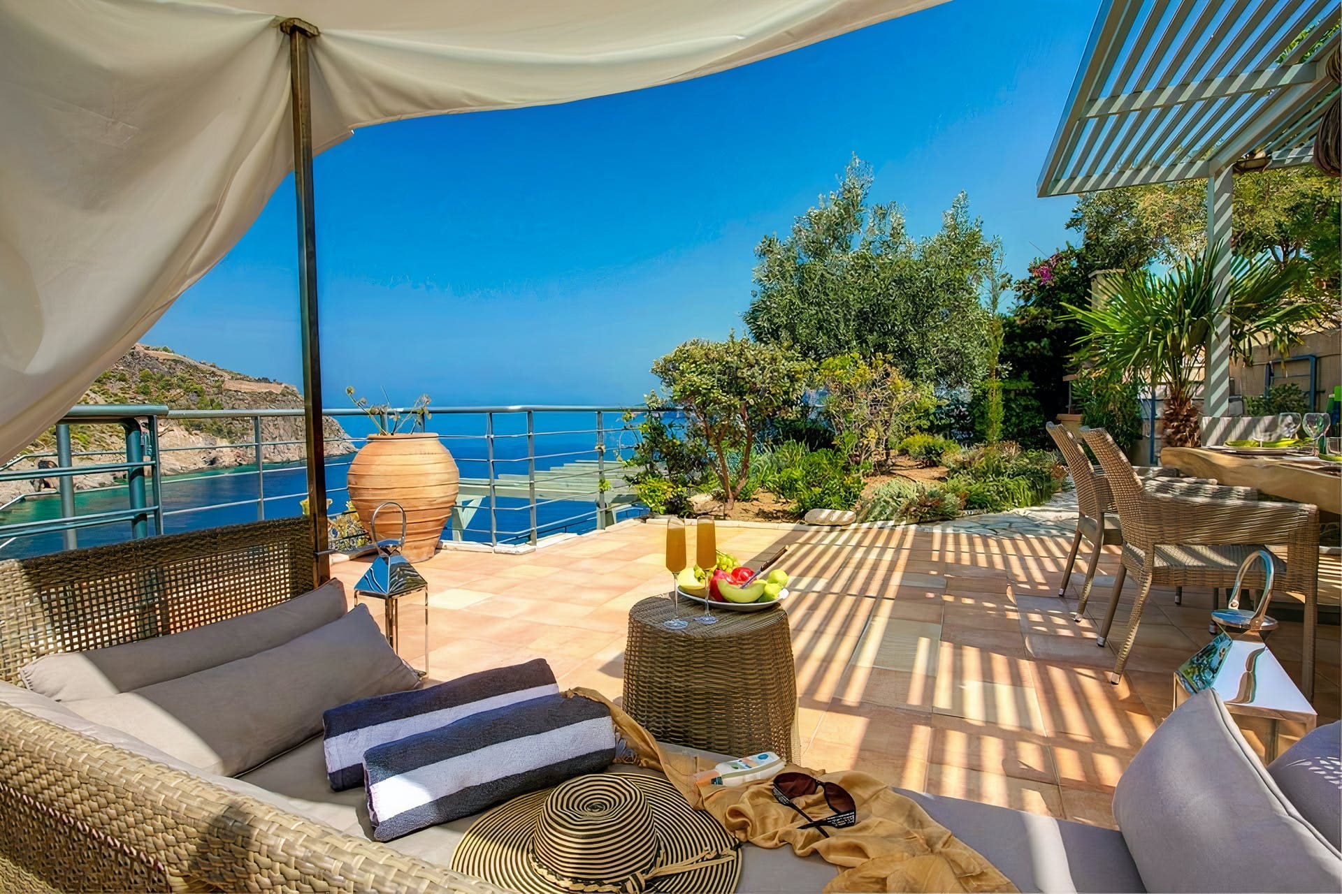 Villa Meltemi Pylaros Pylaros: Spacious 3-Bedroom Apartment with Pool and Seaviews, Kefallonia