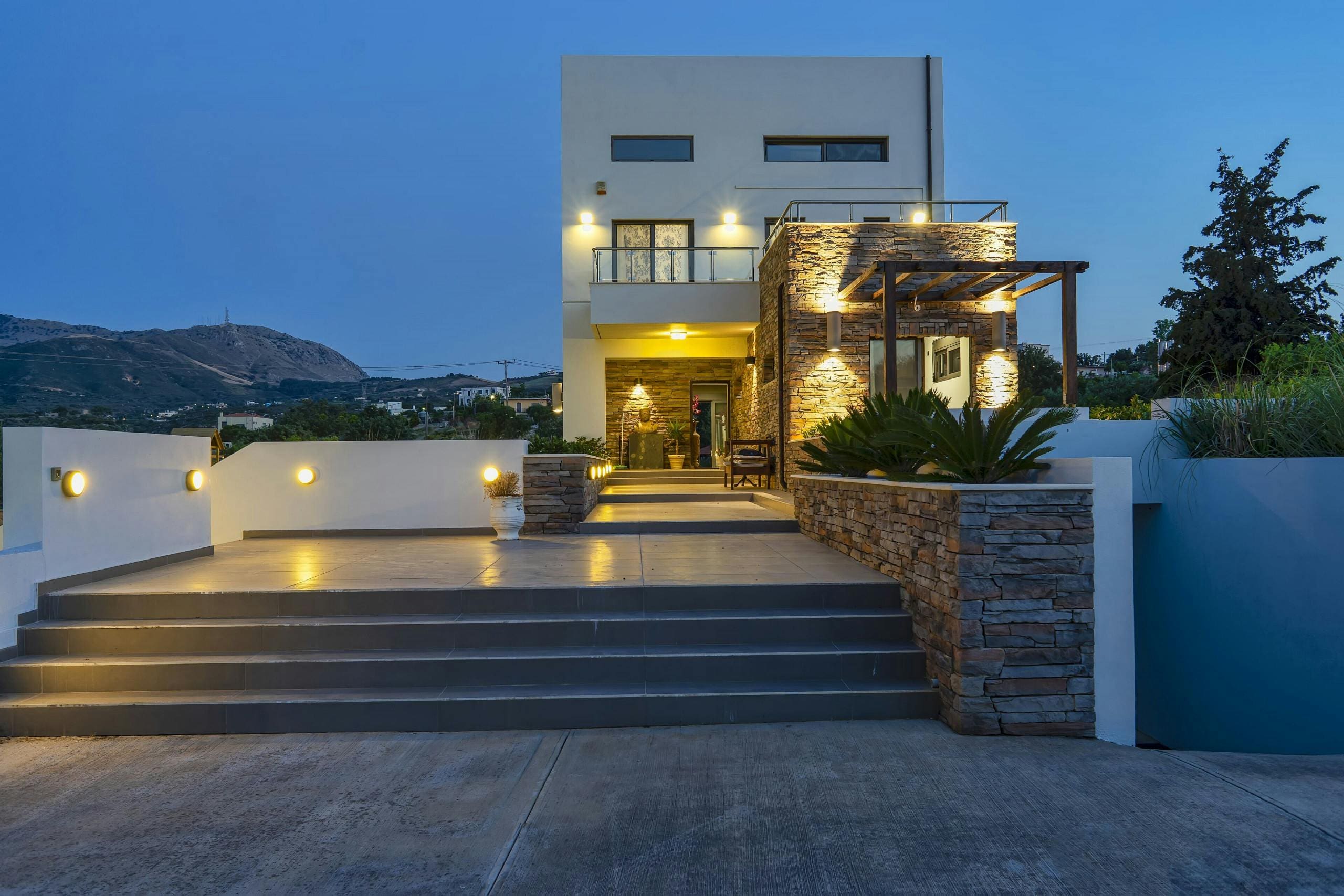 Villa Meltemi Rethymnon Rethymnon 11: Spacious 7-Bedroom Apartment with Seaview and Pool, Crete