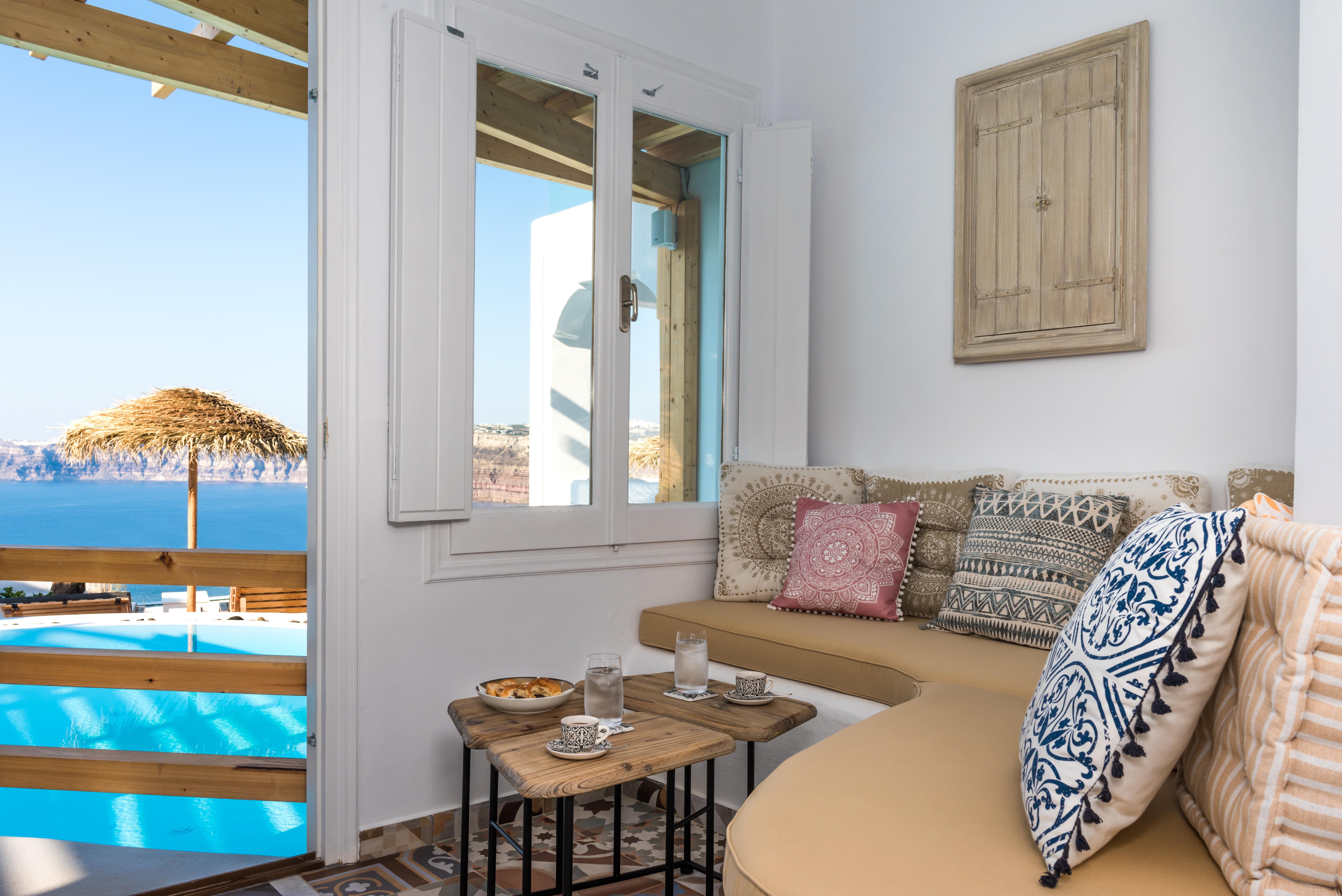 Villa Meltemi Santorini Santorini 33: Luxury 5-Bedroom Apartment with Seaview and Hot Tub, Santorini