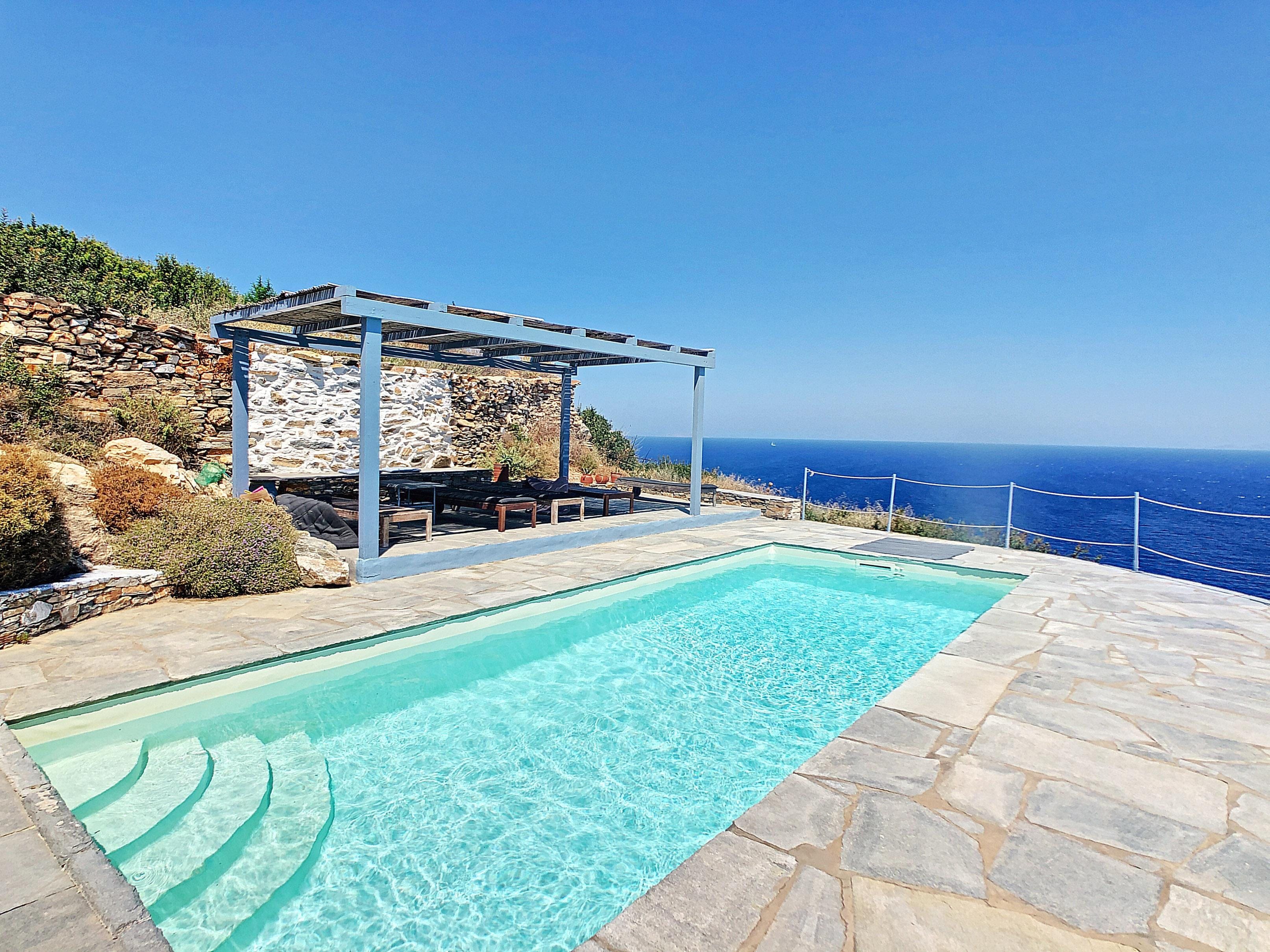 Villa Meltemi Sifnos Sifnos 3: 5-Bedroom Luxury Apartment with Sea View and Pool, Sifnos