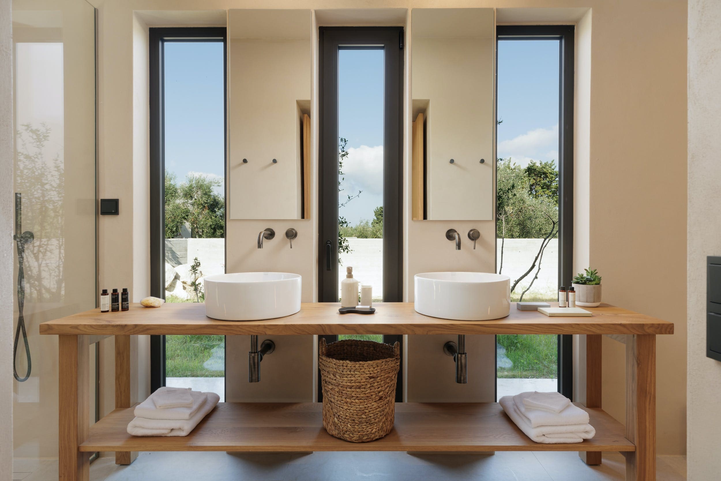 Villa Meltemi Sinarades: Luxury 6-Bedroom Villa with Private Pools and Sea Views, Corfu