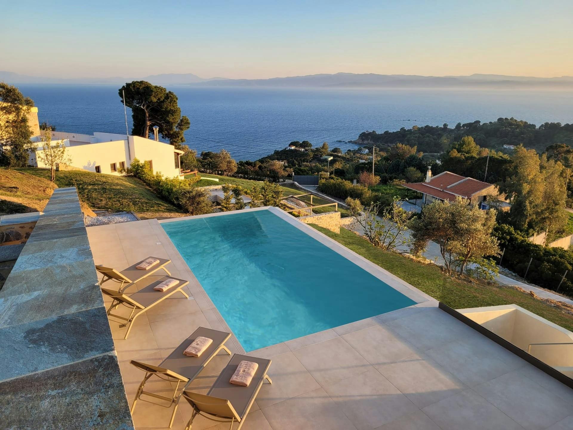 Villa Meltemi Skiathos Skiathos 3: Luxury 3-Bedroom Villa with Seaview and Pool, Skiathos