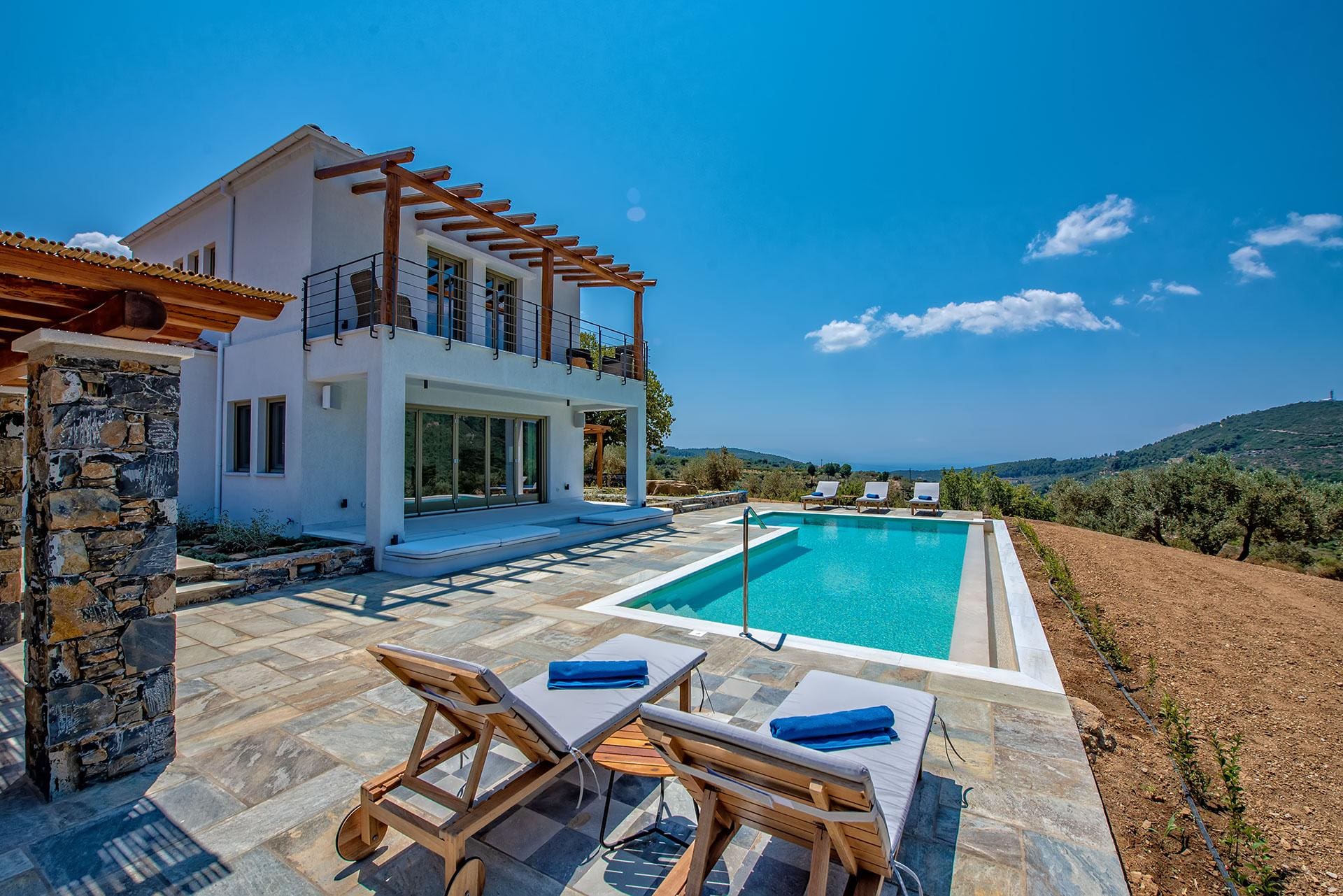Villa Meltemi Skopelos Skopelos: Elegant 3-Bedroom Apartment with Seaview and Pool, Skopelos