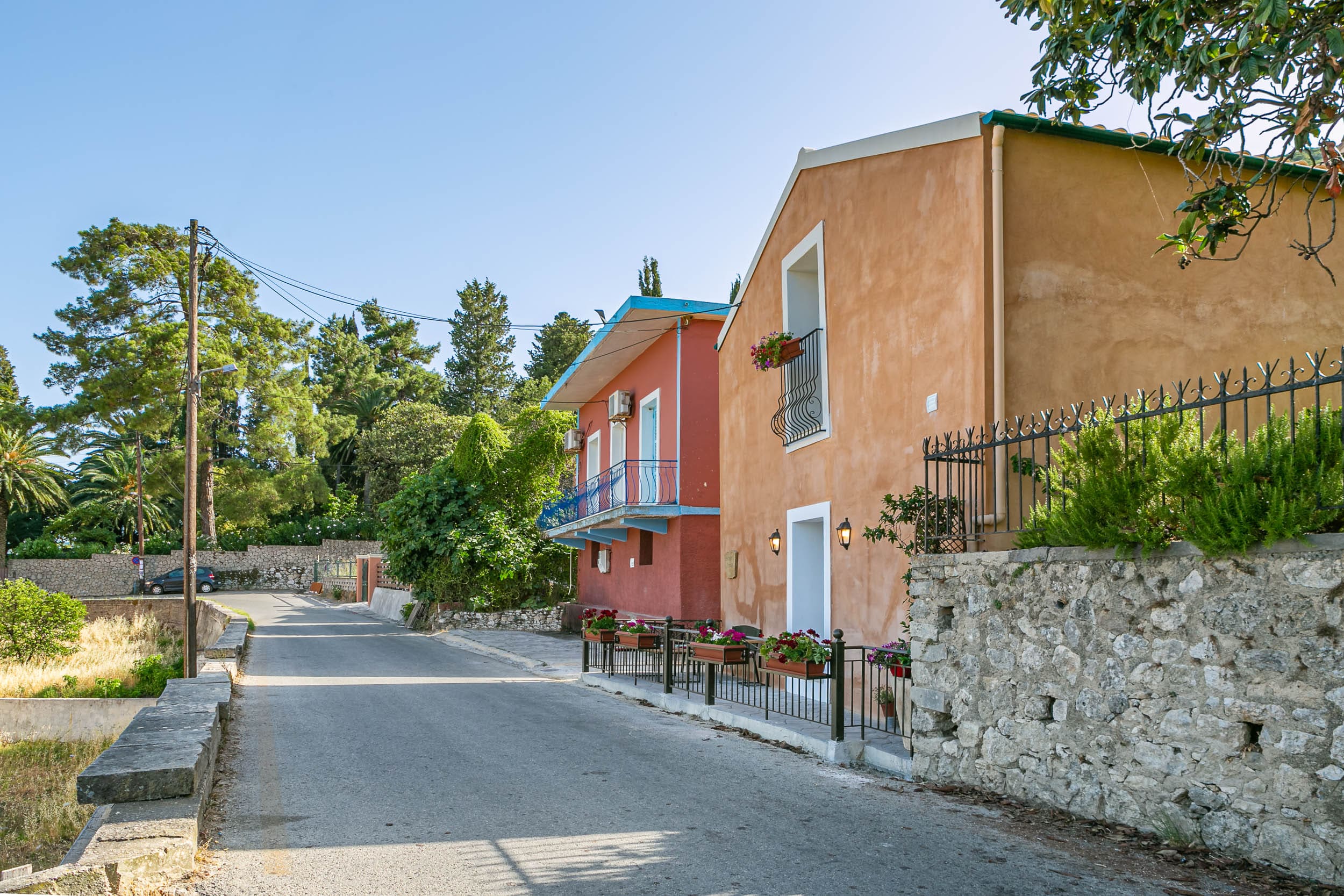 Villa Meltemi Stefanos: Charming 3-Bedroom Cottage with Beach Access, Agios Stefanos