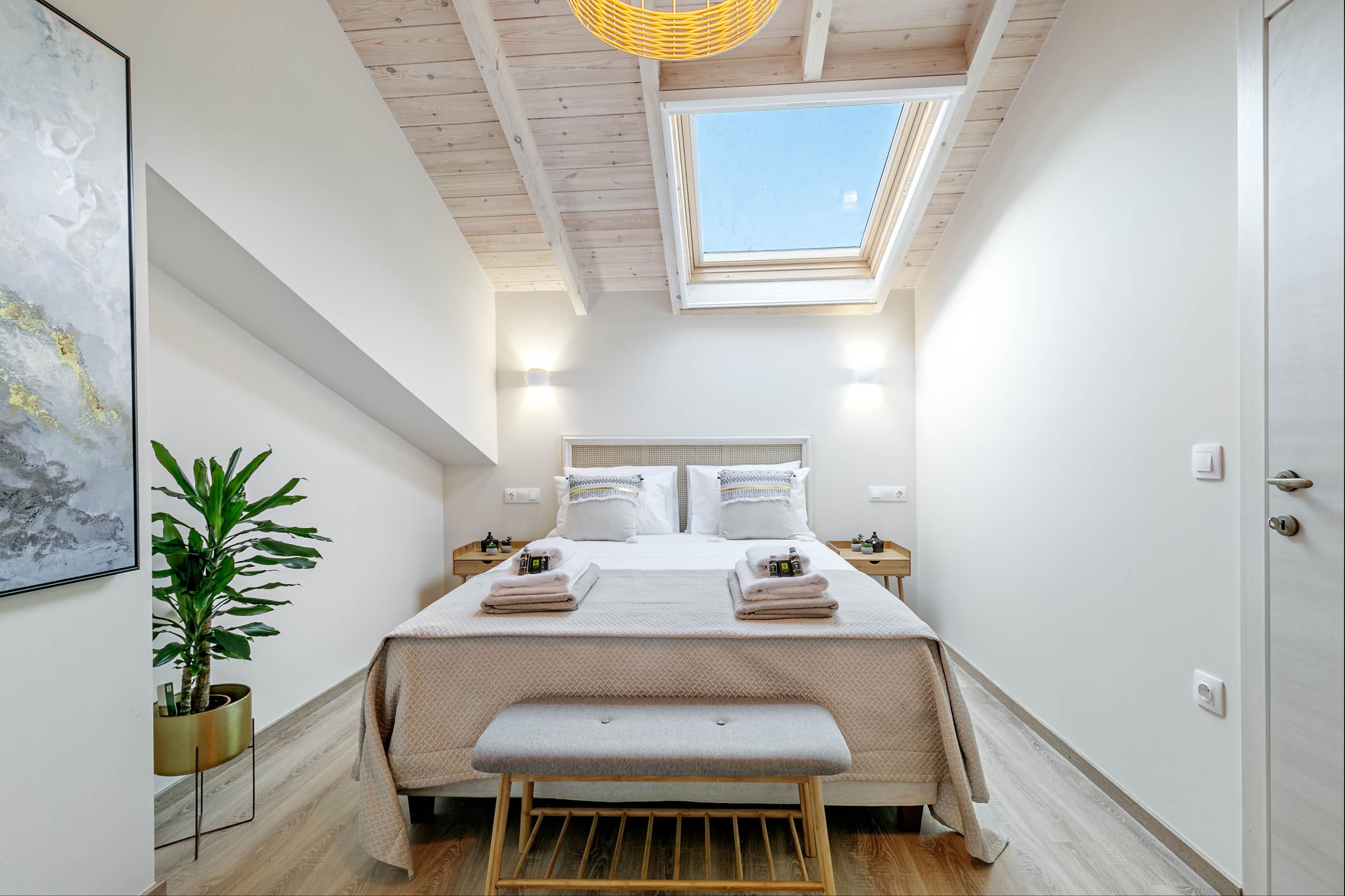 Villa Meltemi Stefanos: Charming 3-Bedroom Cottage with Beach Access, Agios Stefanos