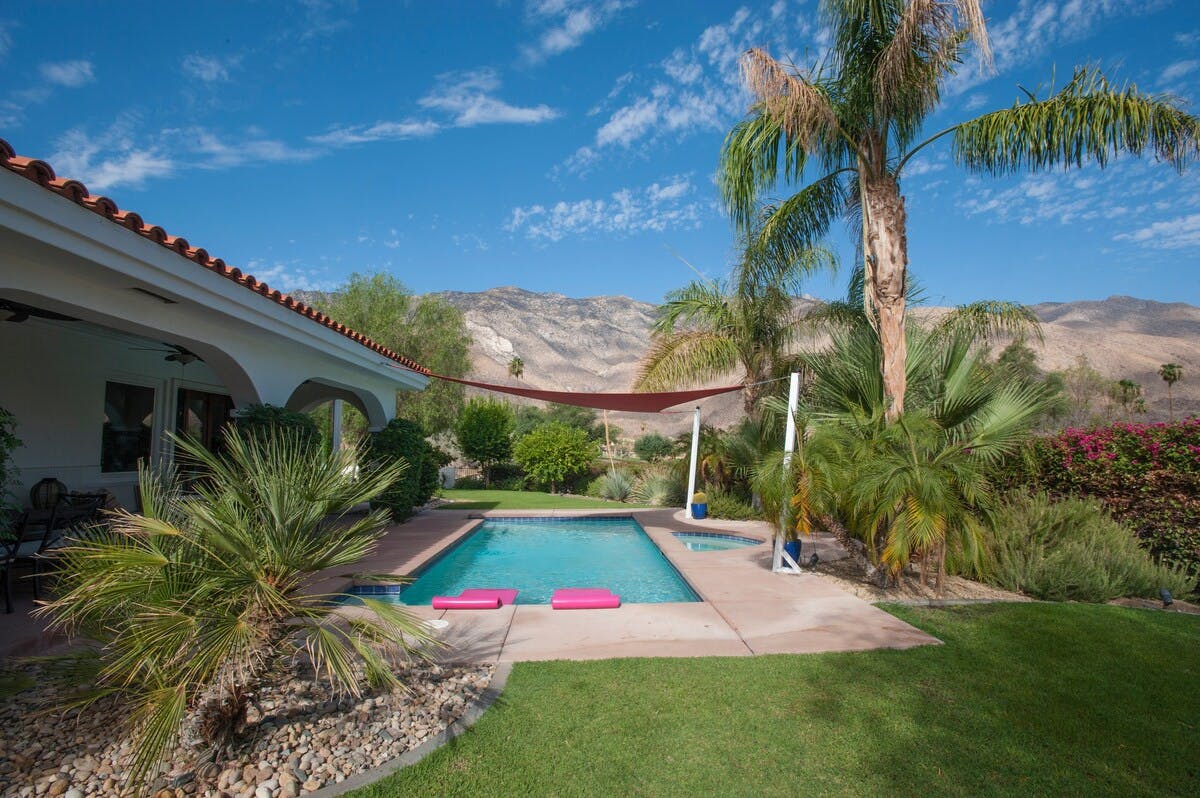 Villa Mesquite Cathedral Cathedral City: Luxury 3-Bedroom Villa with Pool and Hot Tub, Palm Springs