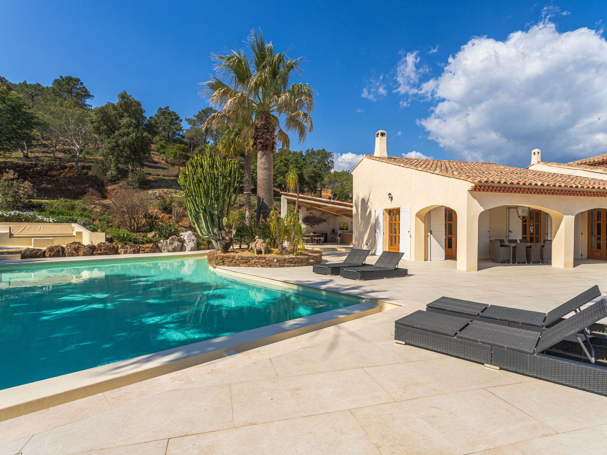 Villa Mimosa Bormes: Magnificent 5-Bedroom Villa with Private Pool and Sea Views in French Riviera