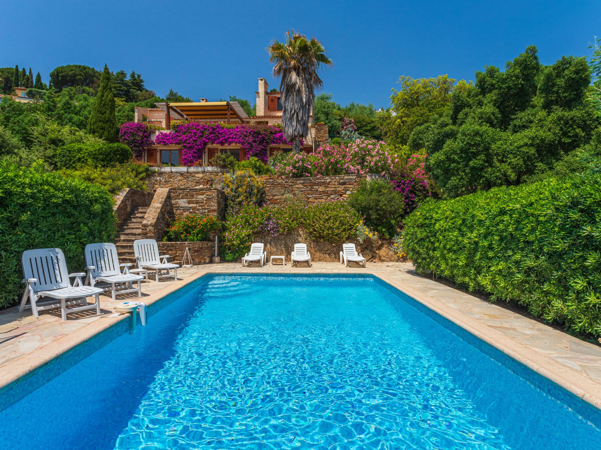 Villa Mimosas Bormes: Spectacular Three-Bedroom Mediterranean Villa with Private Pool and Sea Views in French Riviera