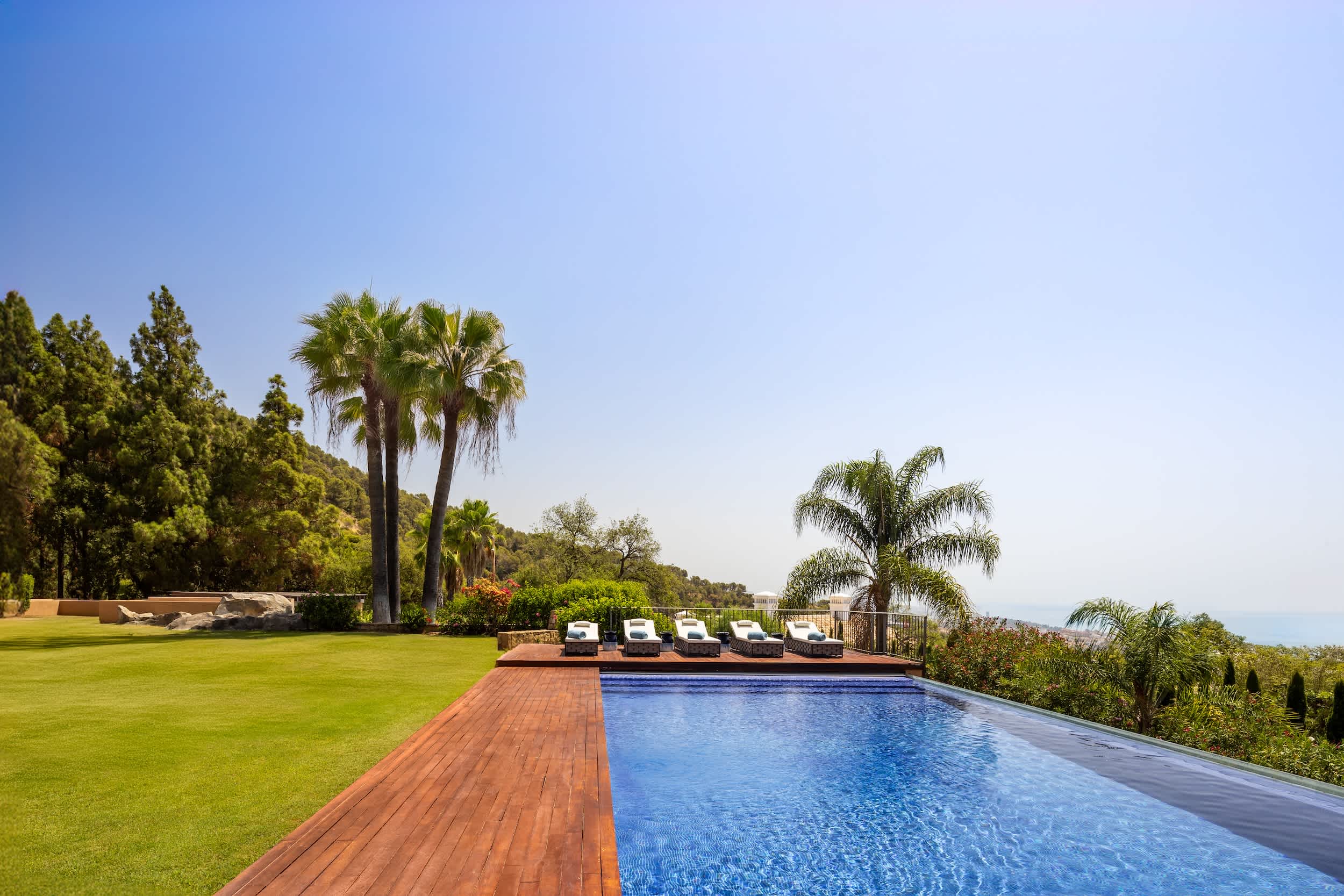 Villa Mirador Marbella Marbella: Exquisite 6-Bedroom Villa with Sea Views and Pool, Marbella