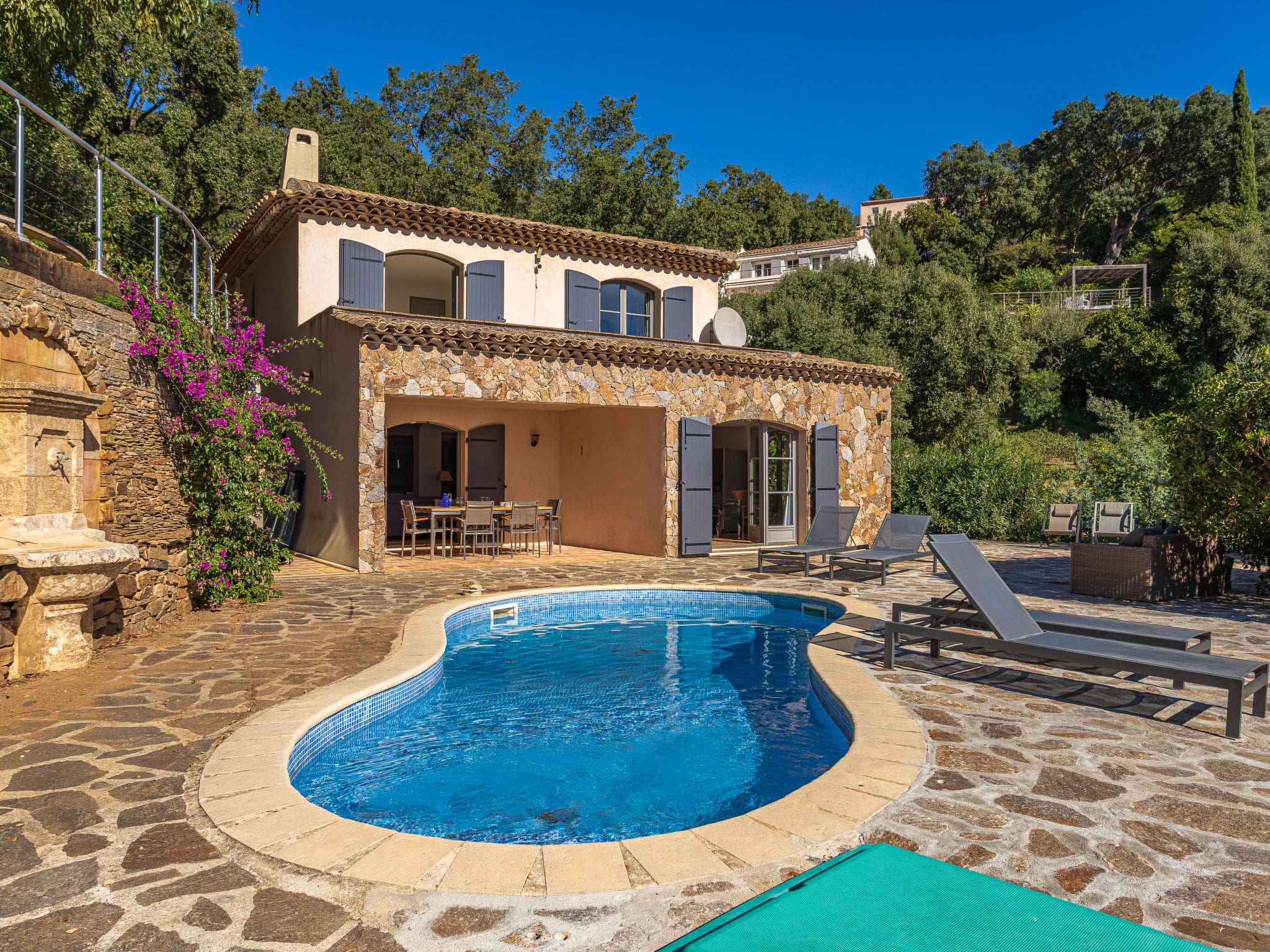 Villa Mistral Rayol: Stunning 4-Bedroom Mediterranean Villa with Private Pool and Sea Views in French Riviera