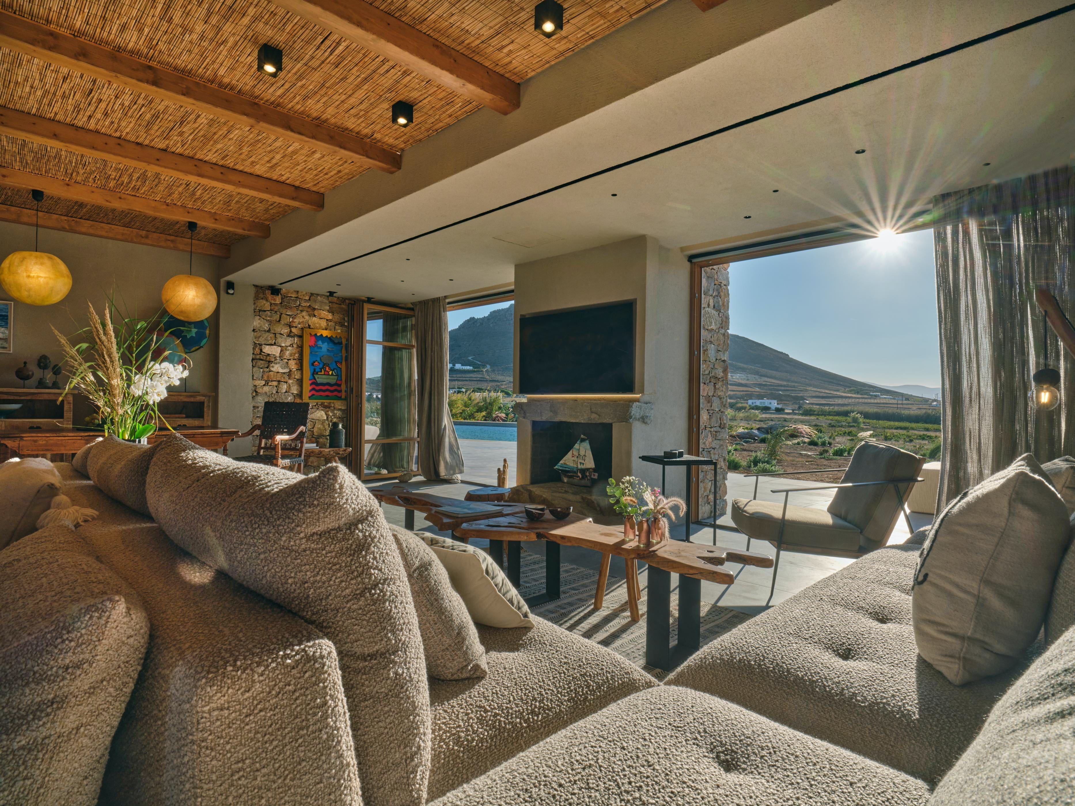 Villa Molos Kinos: Spectacular 6-Bedroom Luxury Apartment Rental Paros with Private Pool and Sea Views