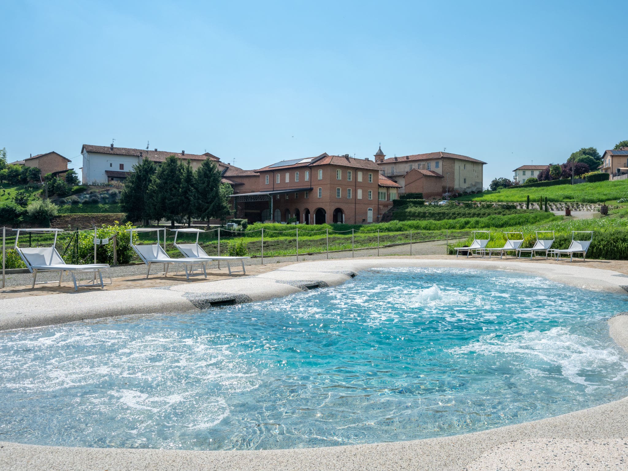 Villa Monferrato Cossombrato: Magnificent 12-Bedroom Historic Manor with Private Pool and Hot Tub Accommodating 35 Guests in Piedmont Italy