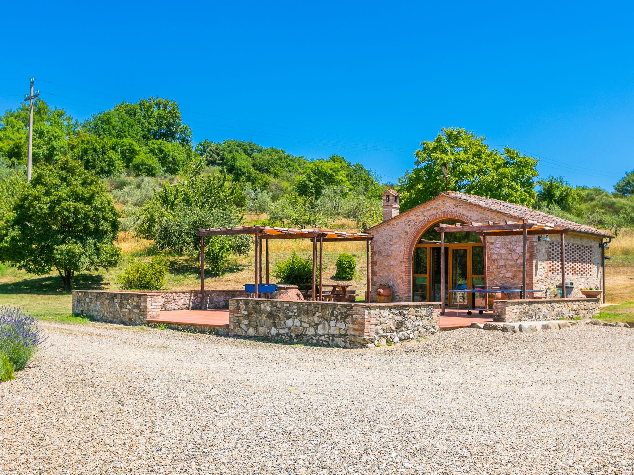 Villa Montagnola Elsa: Spacious 8-Bedroom Tuscan Villa with Private Pool and Panoramic Countryside Views