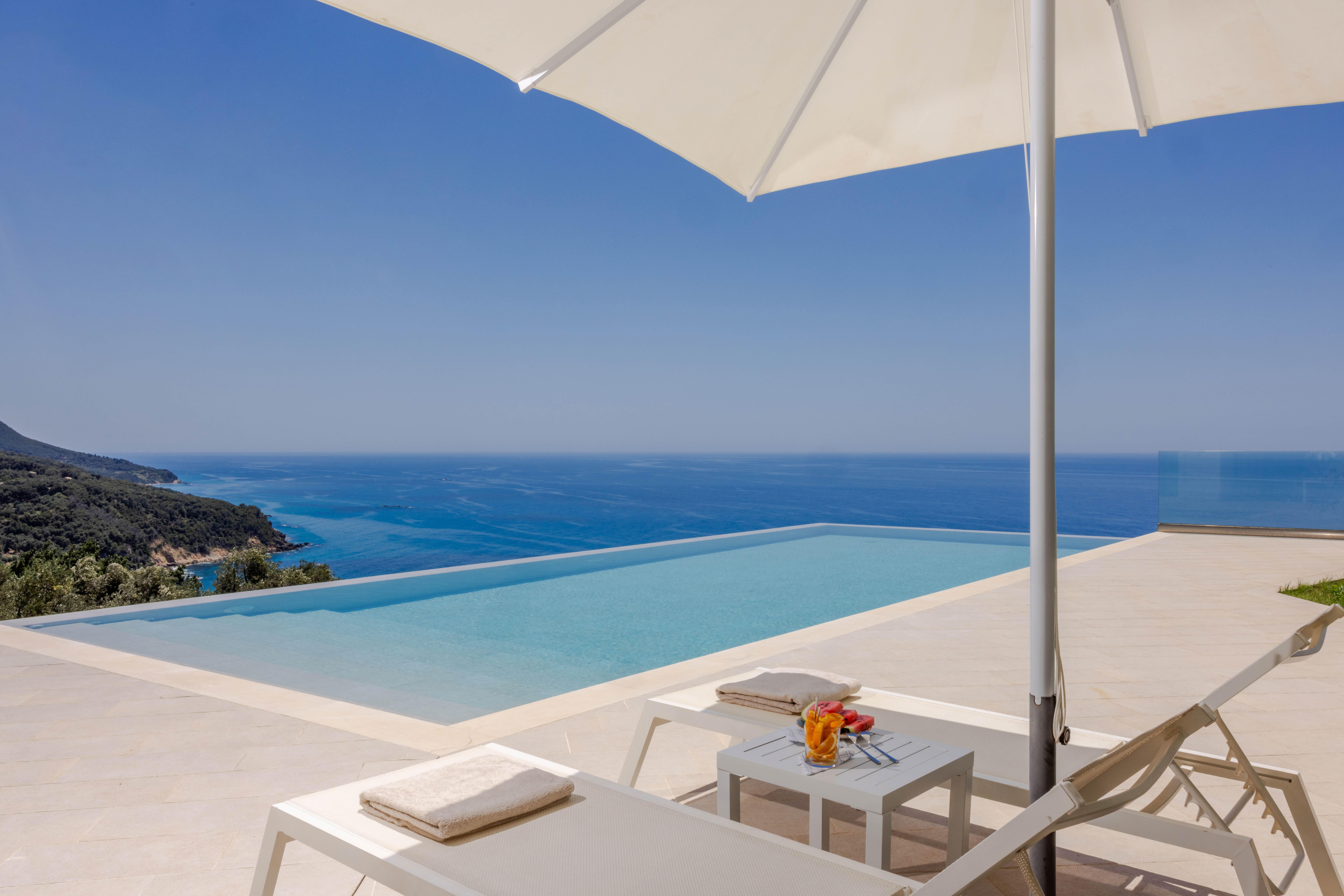 Villa Myrtos Corfu: Elegant 3-Bedroom Apartment with Infinity Pool and Sea Views, Corfu