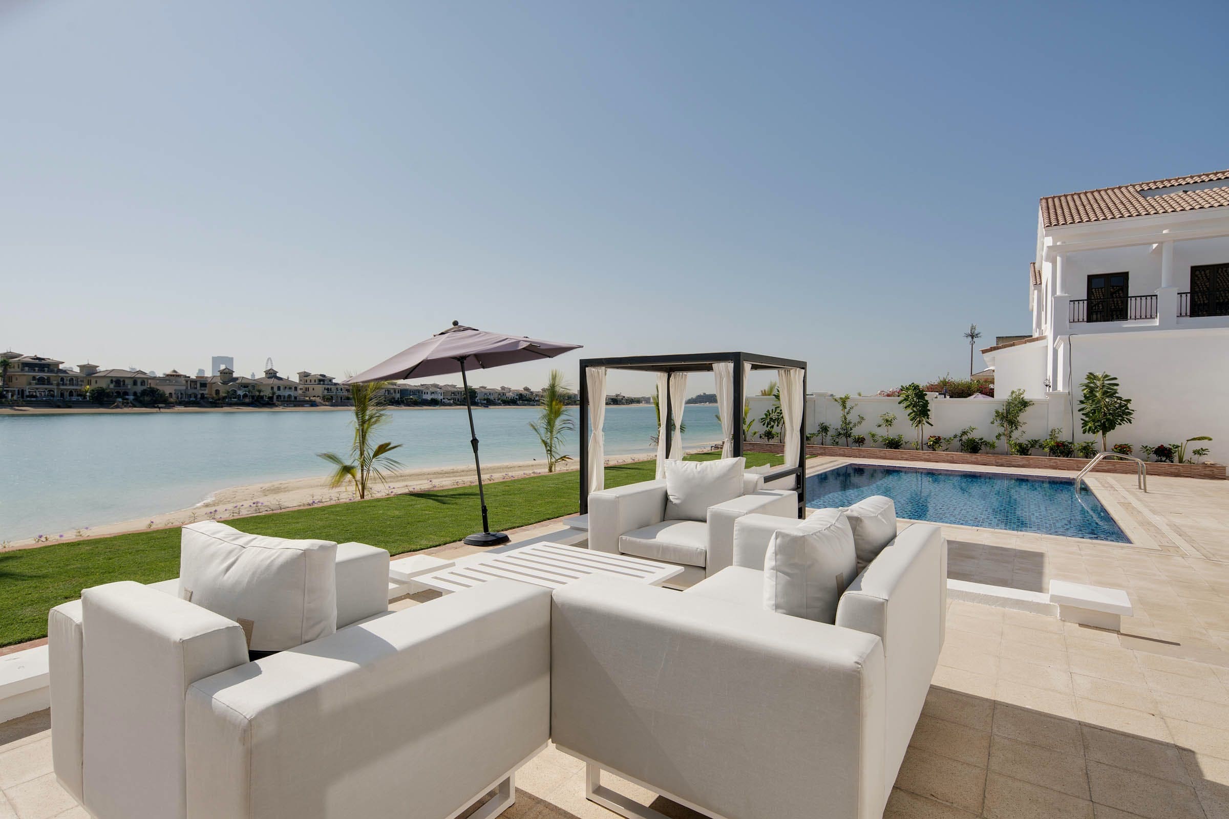 Villa Nakheel Jumeirah: Spacious 5-Bedroom Apartment with Seaview and Pool, Palm Jumeirah