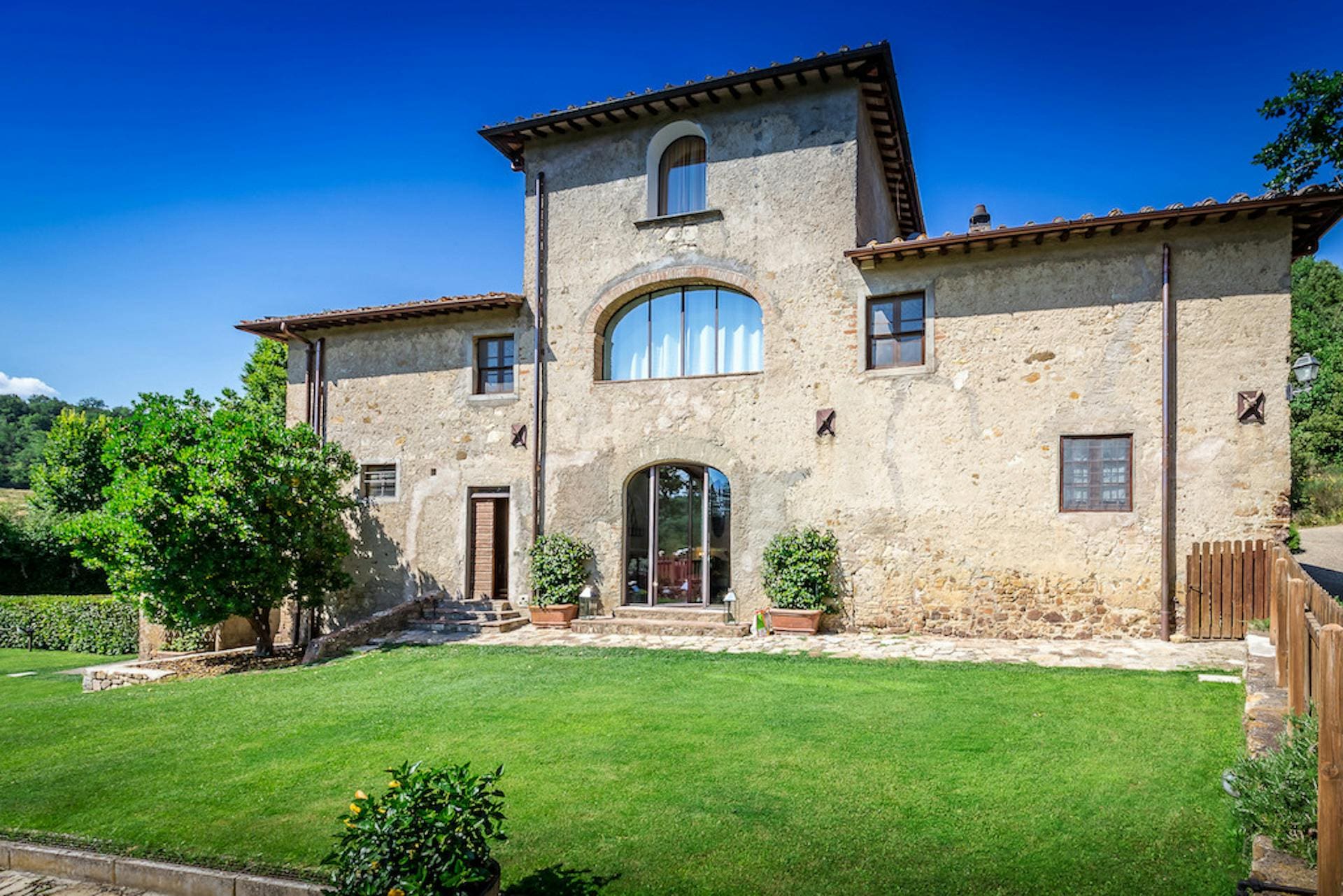 Villa Oliveto Chianti: Luxury 5-Bedroom Villa with Swimming Pool, Chianti