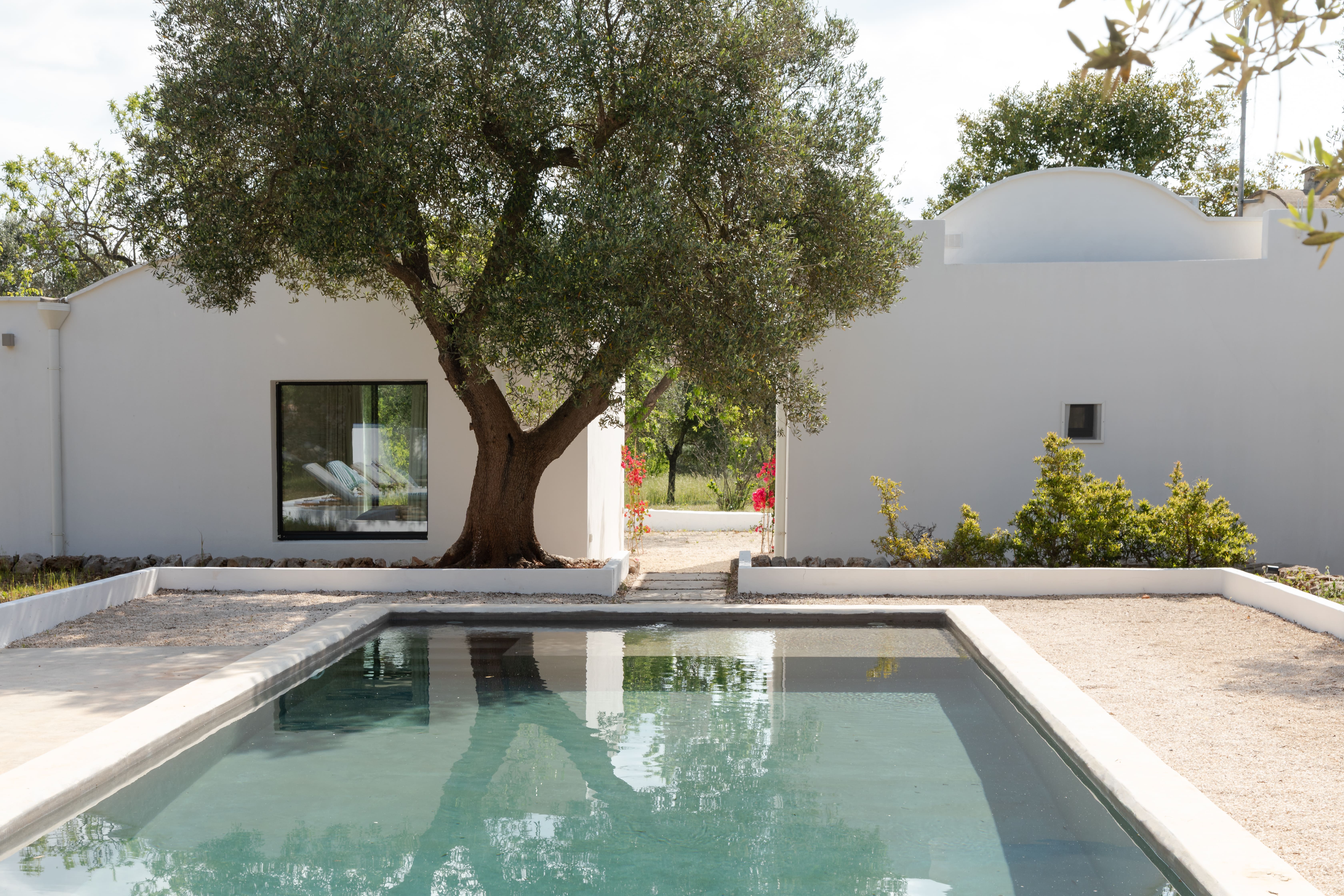 Villa Oliveto Ostuni: Luxury 4-Bedroom Villa with Pool and Gym, Ostuni