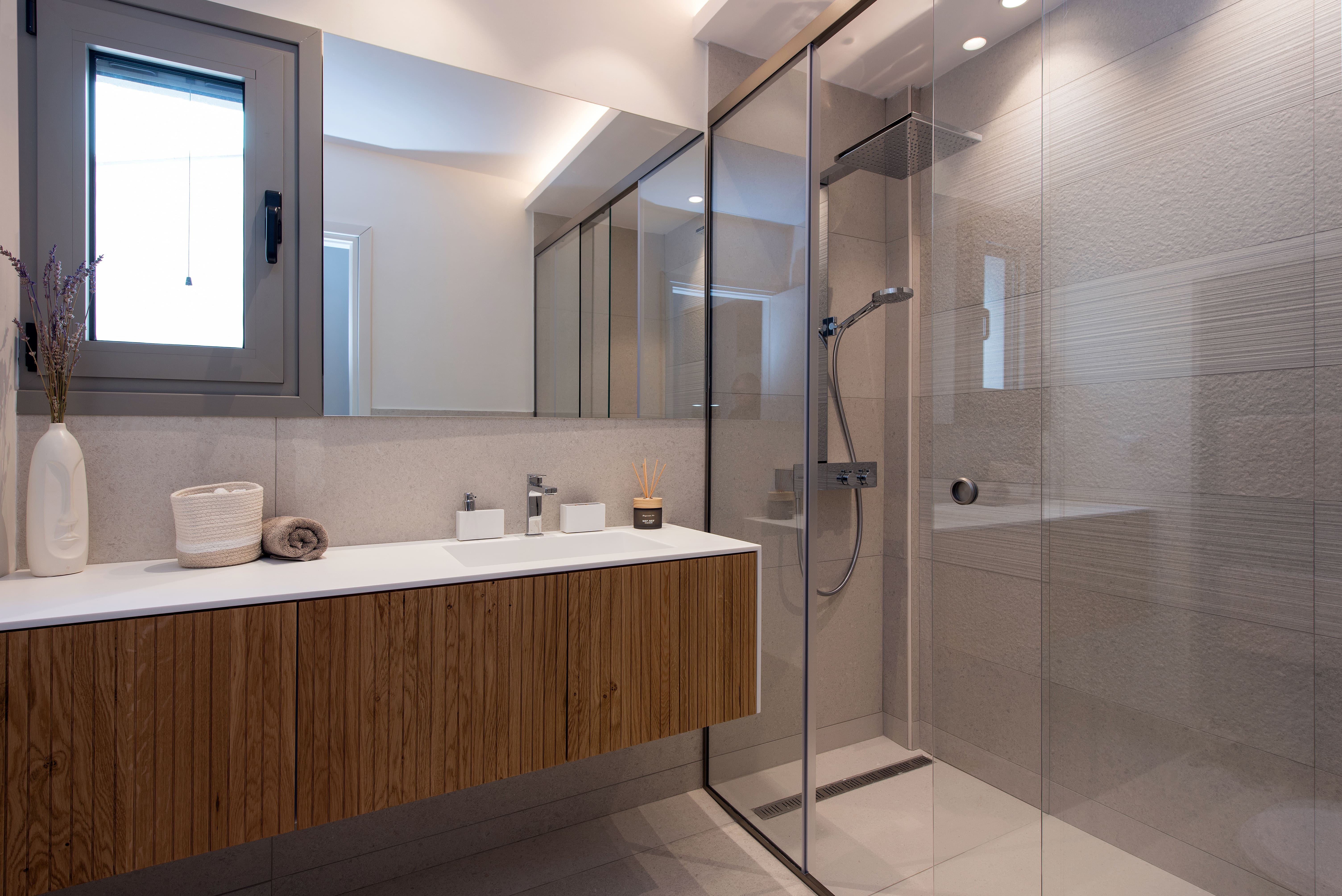 Villa Pagkrati Corfu: Luxury 4-Bedroom Apartment with Sea View and Pool, Corfu