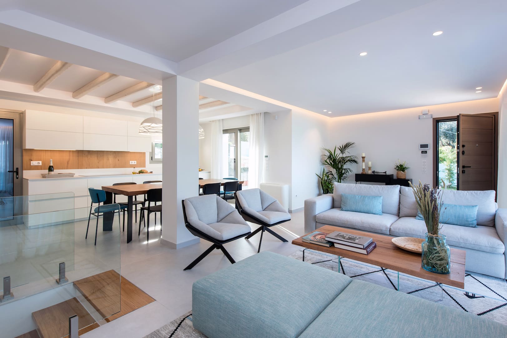 Villa Pagkrati Corfu: Luxury 4-Bedroom Apartment with Sea View and Pool, Corfu