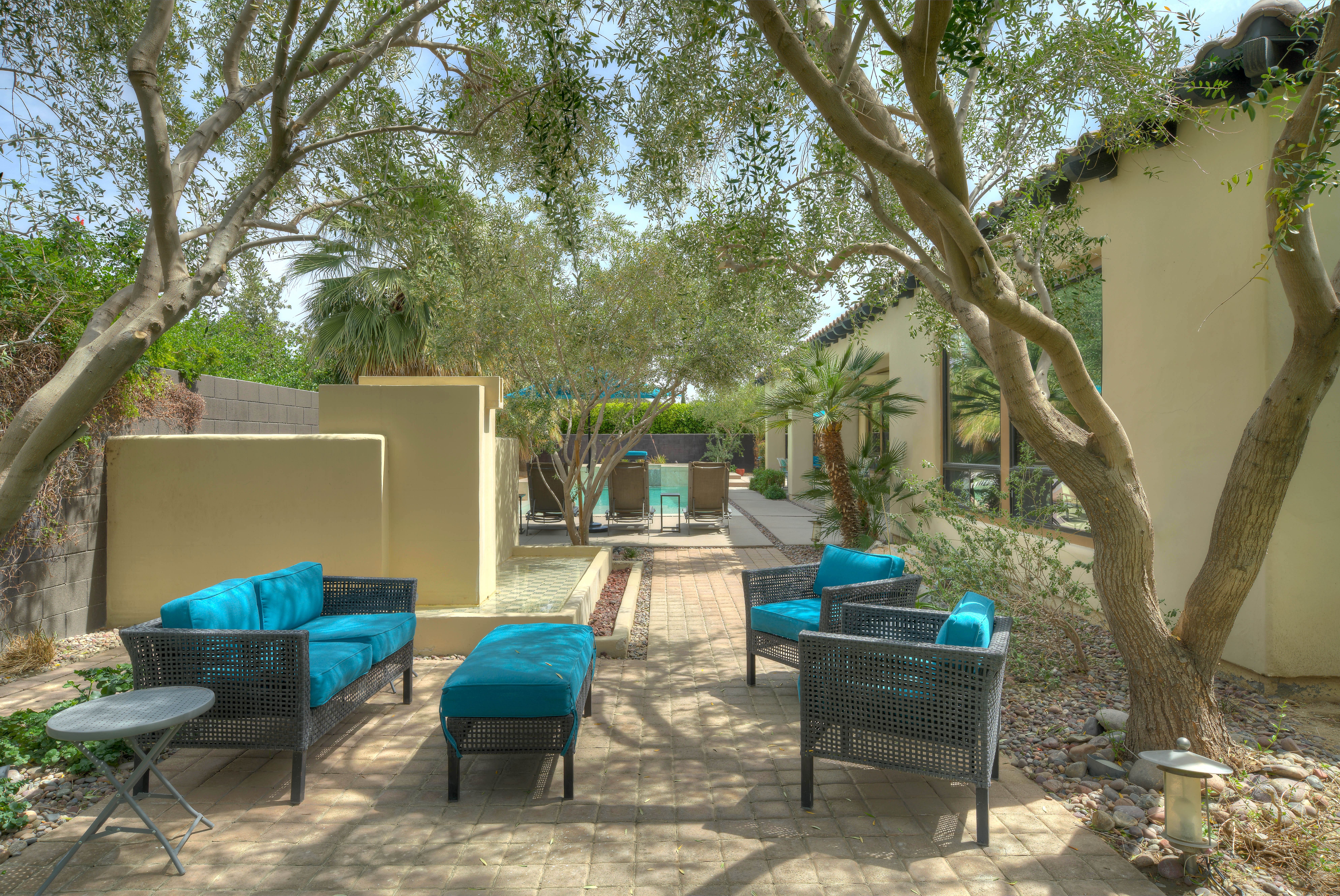 Villa Palmera Indio: Luxurious 6-Bedroom Villa with Pool and Hot Tub, Palm Springs