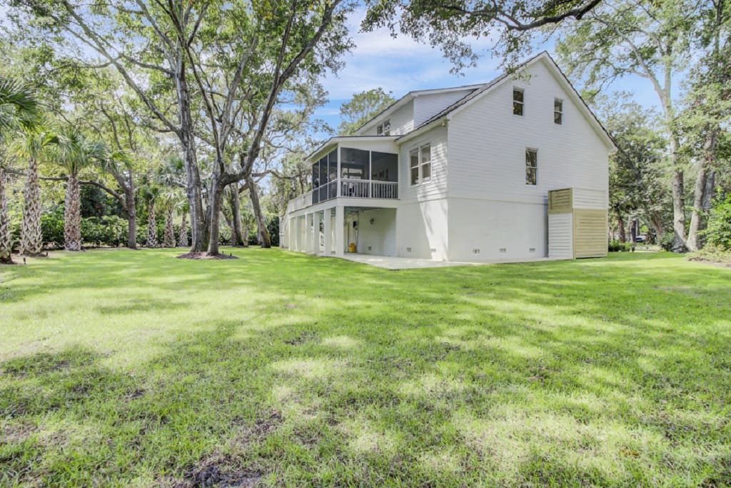 Villa Palmetto Charleston Charleston 2: Luxury 4-Bedroom Villa with Pool and Resort Amenities, Charleston