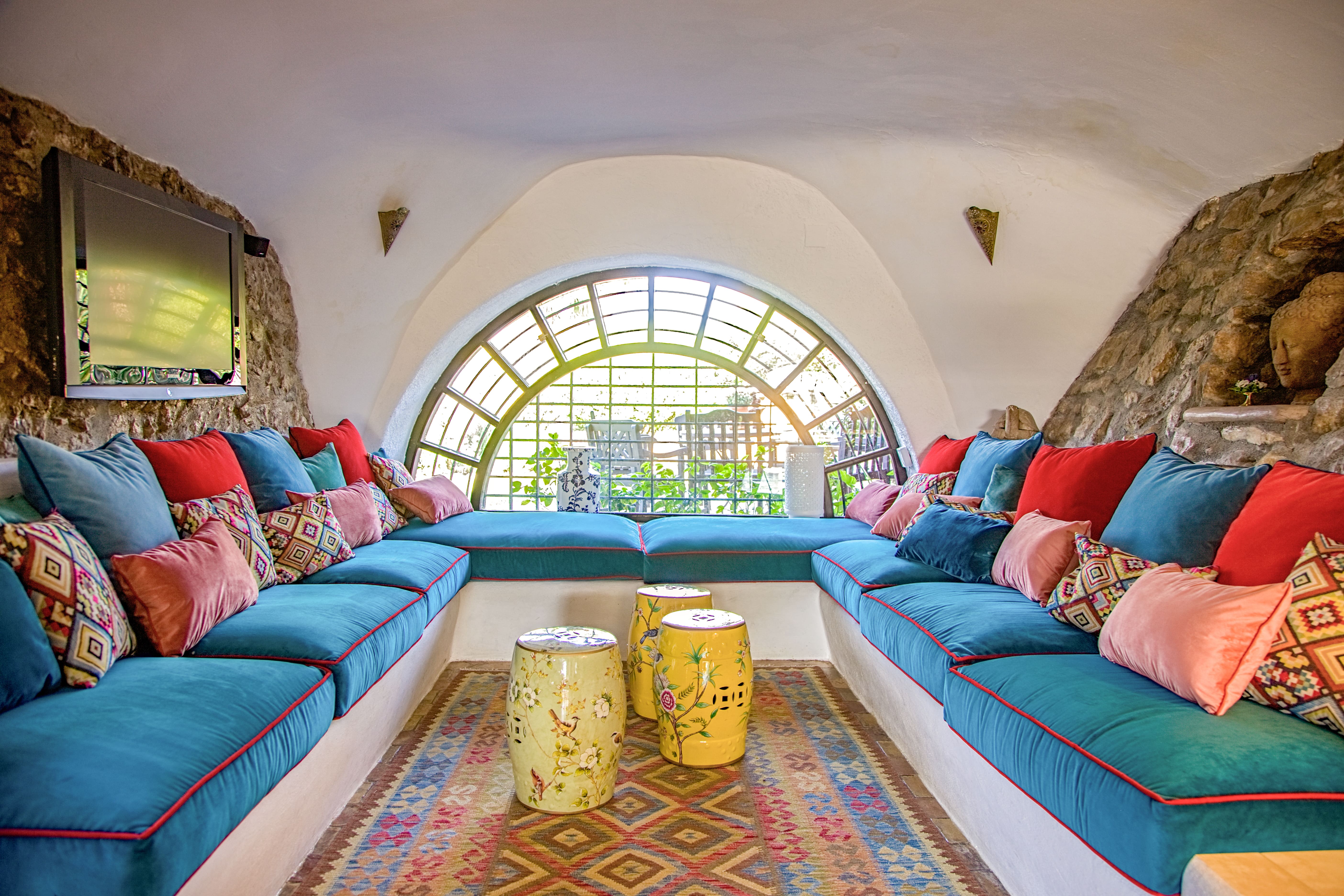 Villa Penedès Barcelona: Luxury 9-Bedroom Villa with Seaview and Pool, Barcelona