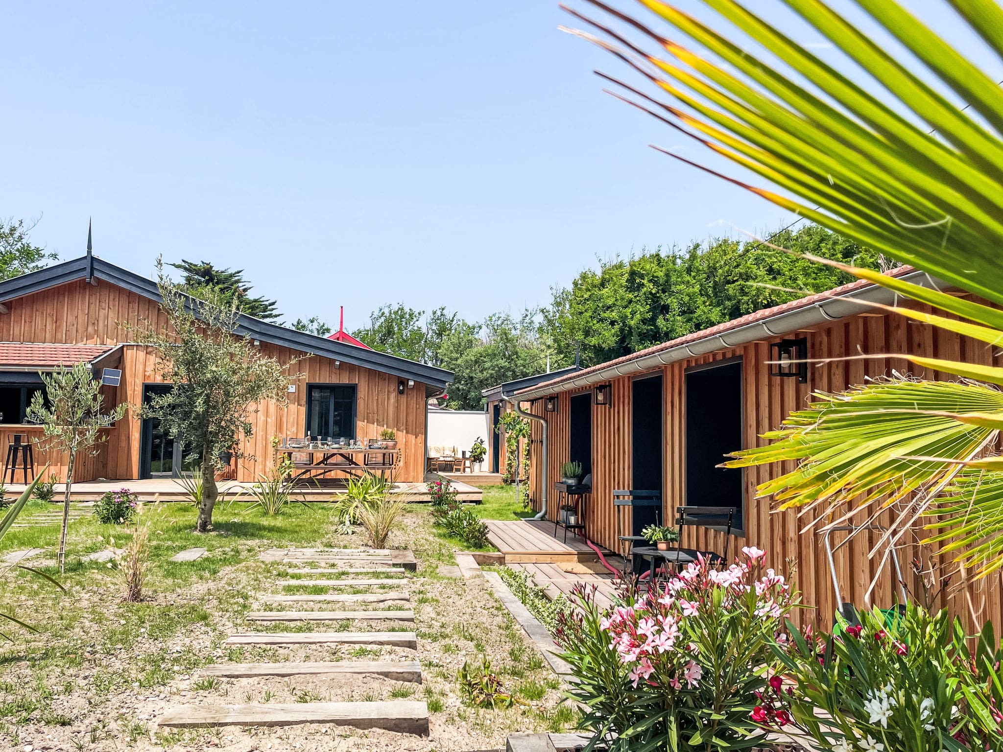 Villa Pignada Ferret: Exclusive 4-Bedroom Beachfront House with Garden and Modern Luxury Near Arcachon Bay