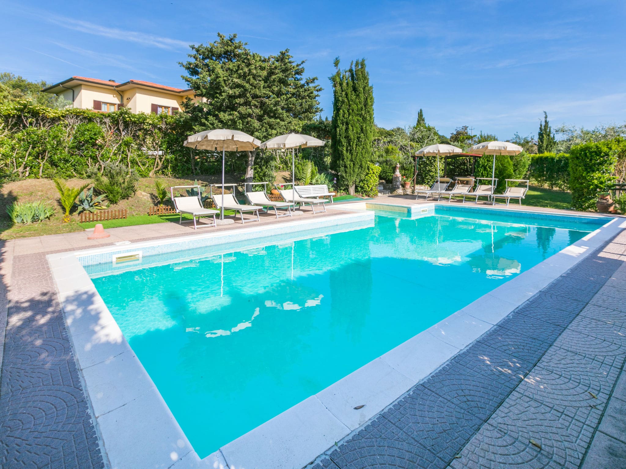 Villa Pincaster Rosignano: Stunning 4-Bedroom Tuscan Villa with Private Pool and Sea Views for 10 Guests