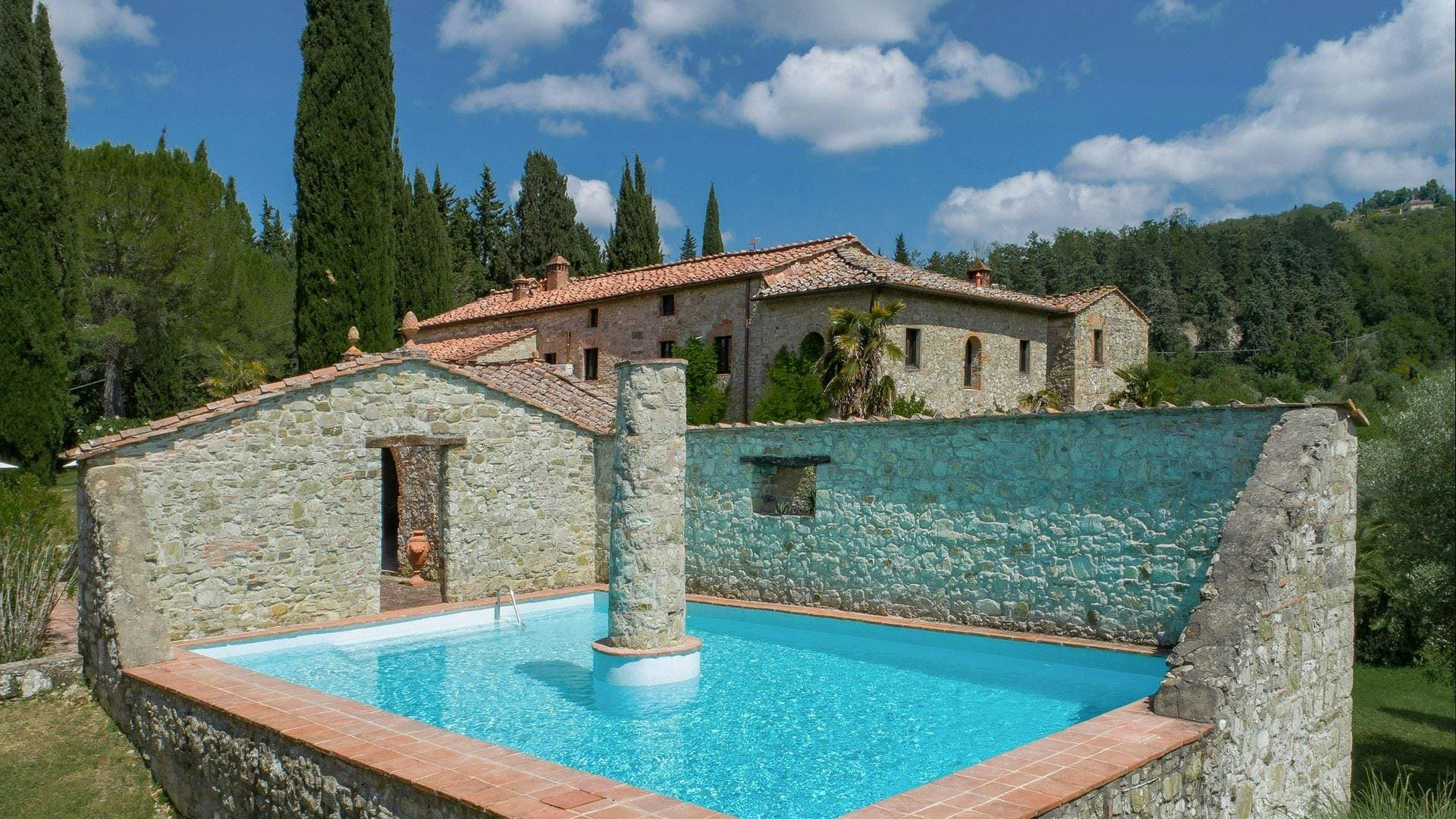 Villa Poggio Chianti Chianti 3: Luxury 5-Bedroom Villa with Swimming Pool, Chianti, Tuscany