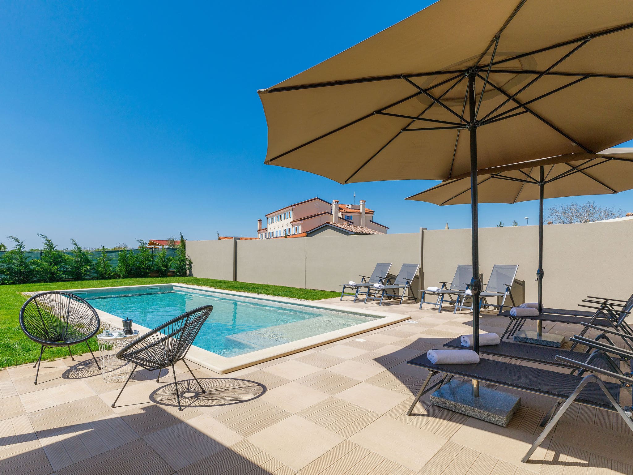 Villa Pomer Medulin: Modern 4-Bedroom Holiday Villa with Private Pool and Garden in Southern Istria