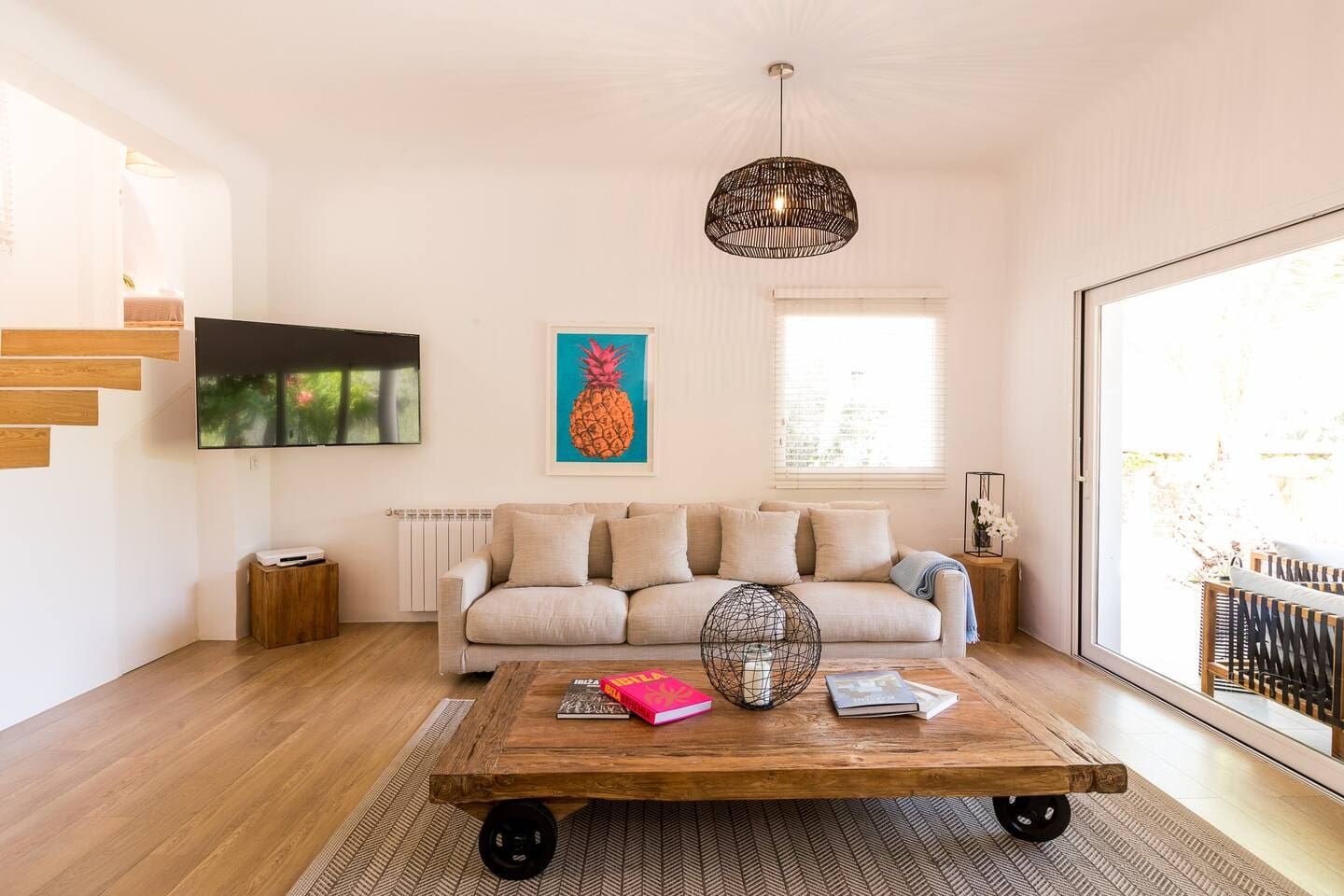 Villa Puig Sanjosep: Spacious 6-Bedroom Villa with Infinity Pool and Sea Views, San José