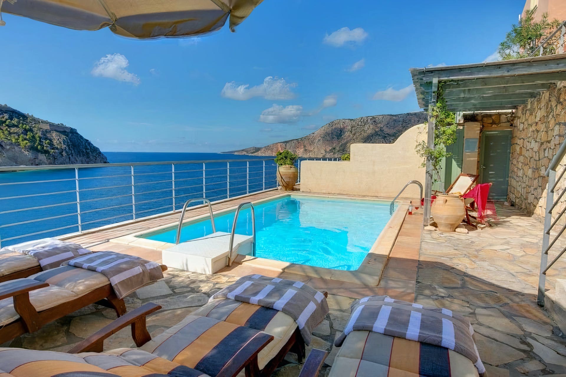 Villa Pylaros Kefallonia: Chic 3-Bedroom Apartment with Seaview and Pool, Pylaros