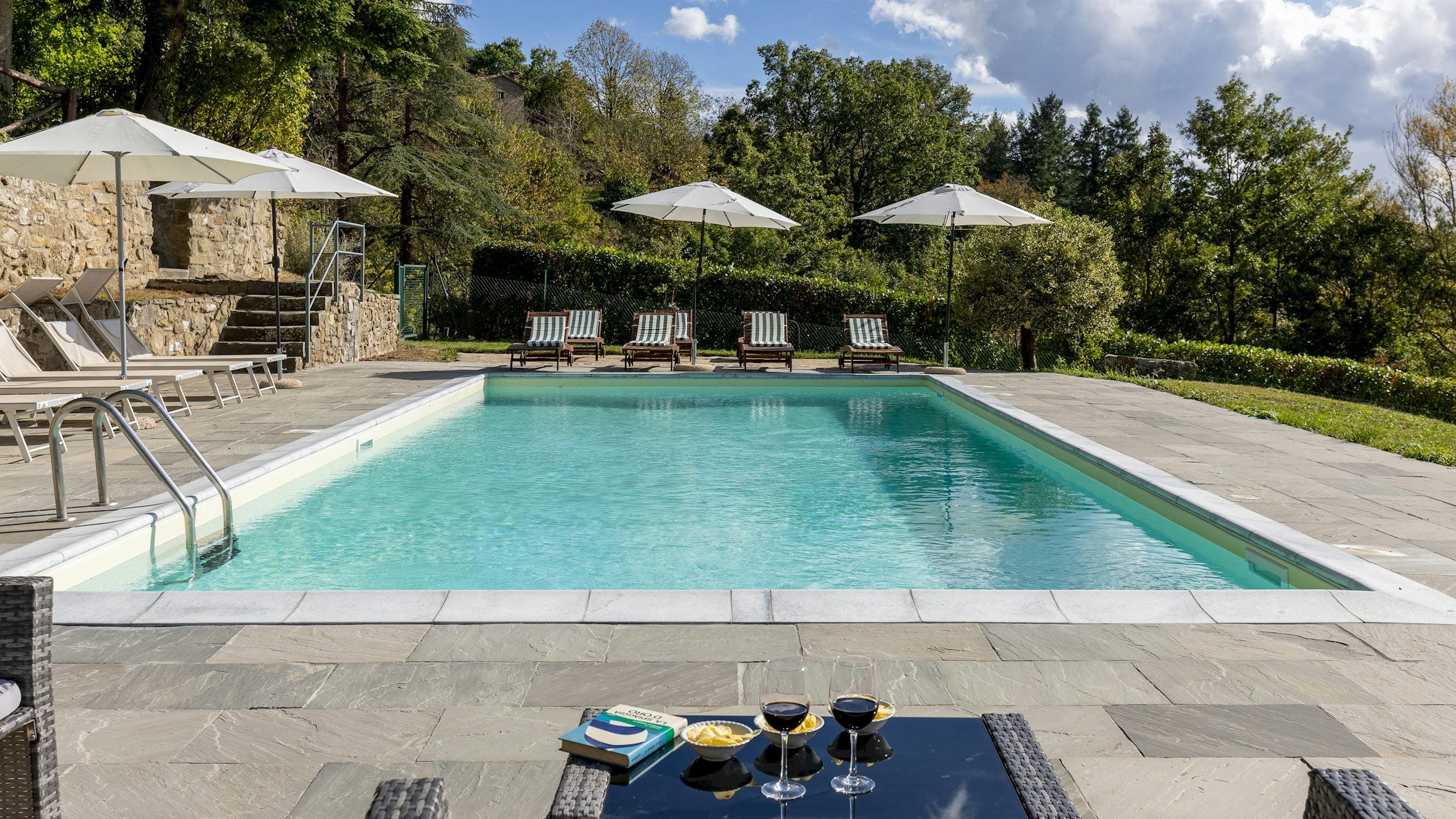 Villa Quercia Cortona: Exquisite 6-Bedroom Villa with Pool and Scenic Views, Cortona