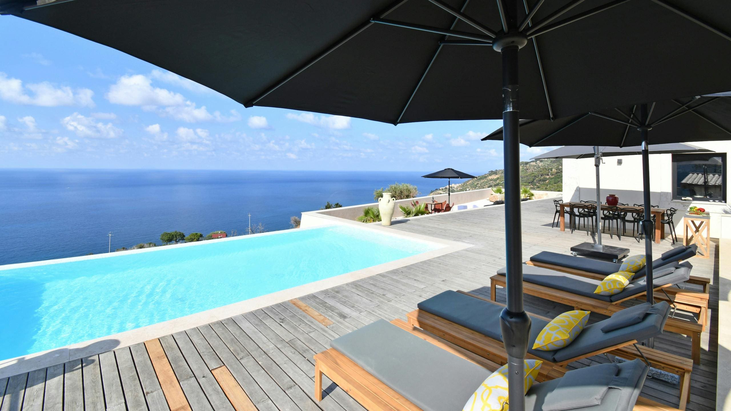 Villa Rocca Cefalù Cefalù 2: Luxury 4-Bedroom Villa with Infinity Pool and Sea Views, Cefalù