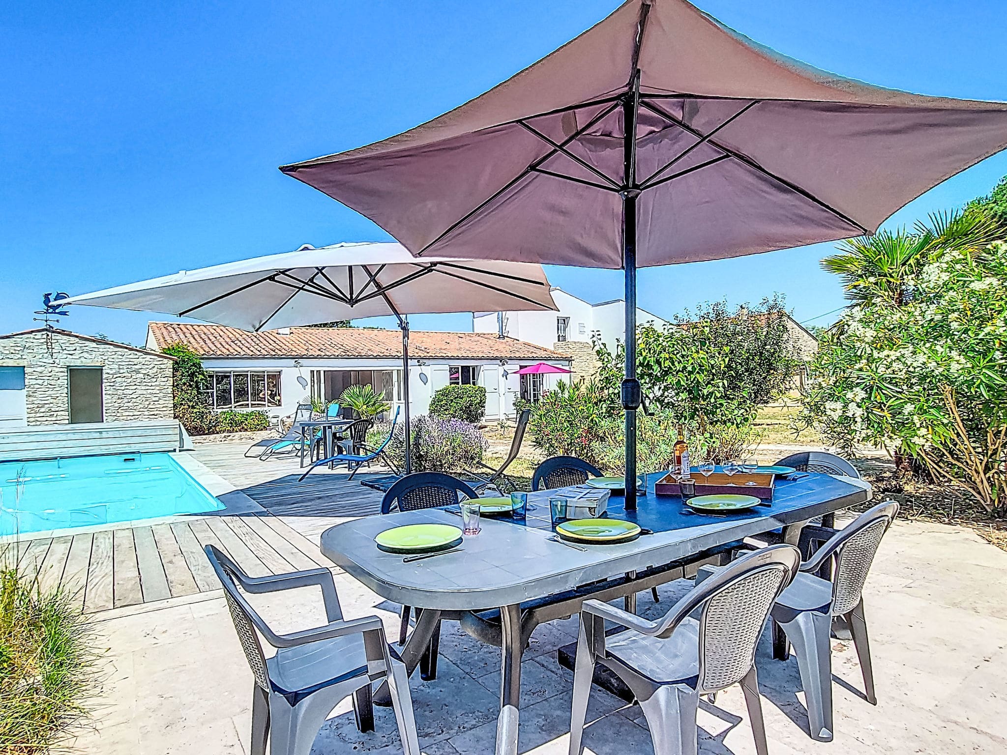 Villa Ronceraie Oléron: Luxury 4-Bedroom Villa with Heated Private Pool and Modern Design on Ile d’Oléron