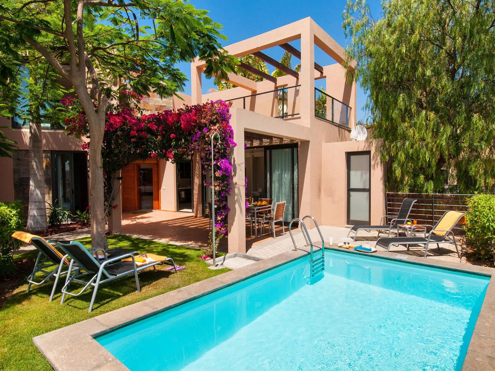 Villa Roque Maspalomas: Modern 2-Bedroom Villa with Private Pool and Mountain Views at Salobre Golf Resort