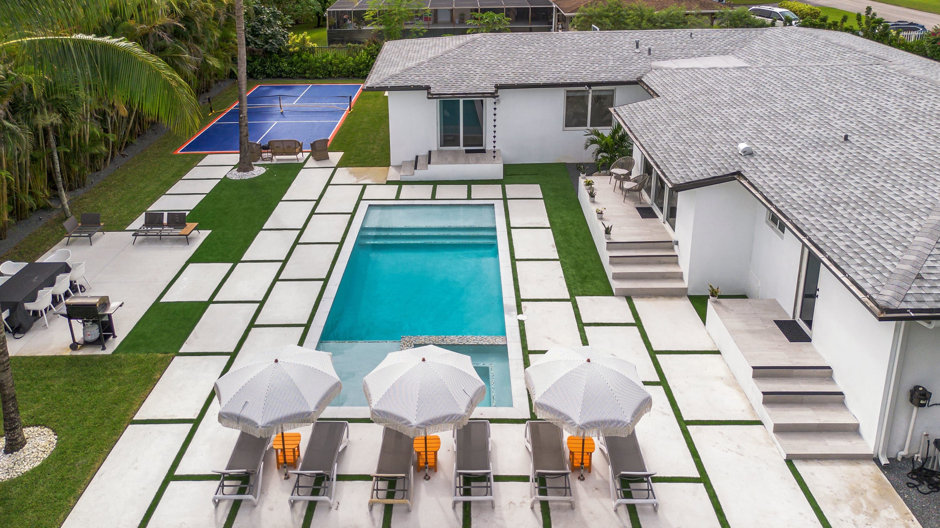 Villa Sabal Miami: Luxury 6-Bedroom Villa with Pool and Seaview, Miami