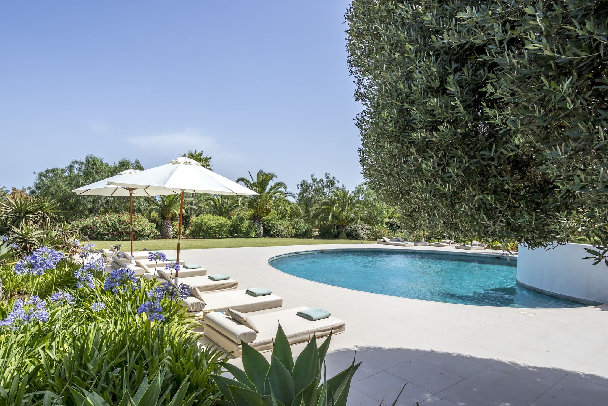 Villa Sabina Es Cubells: Stunning 6-Bedroom Luxury Villa with Two Pools, Es Cubells