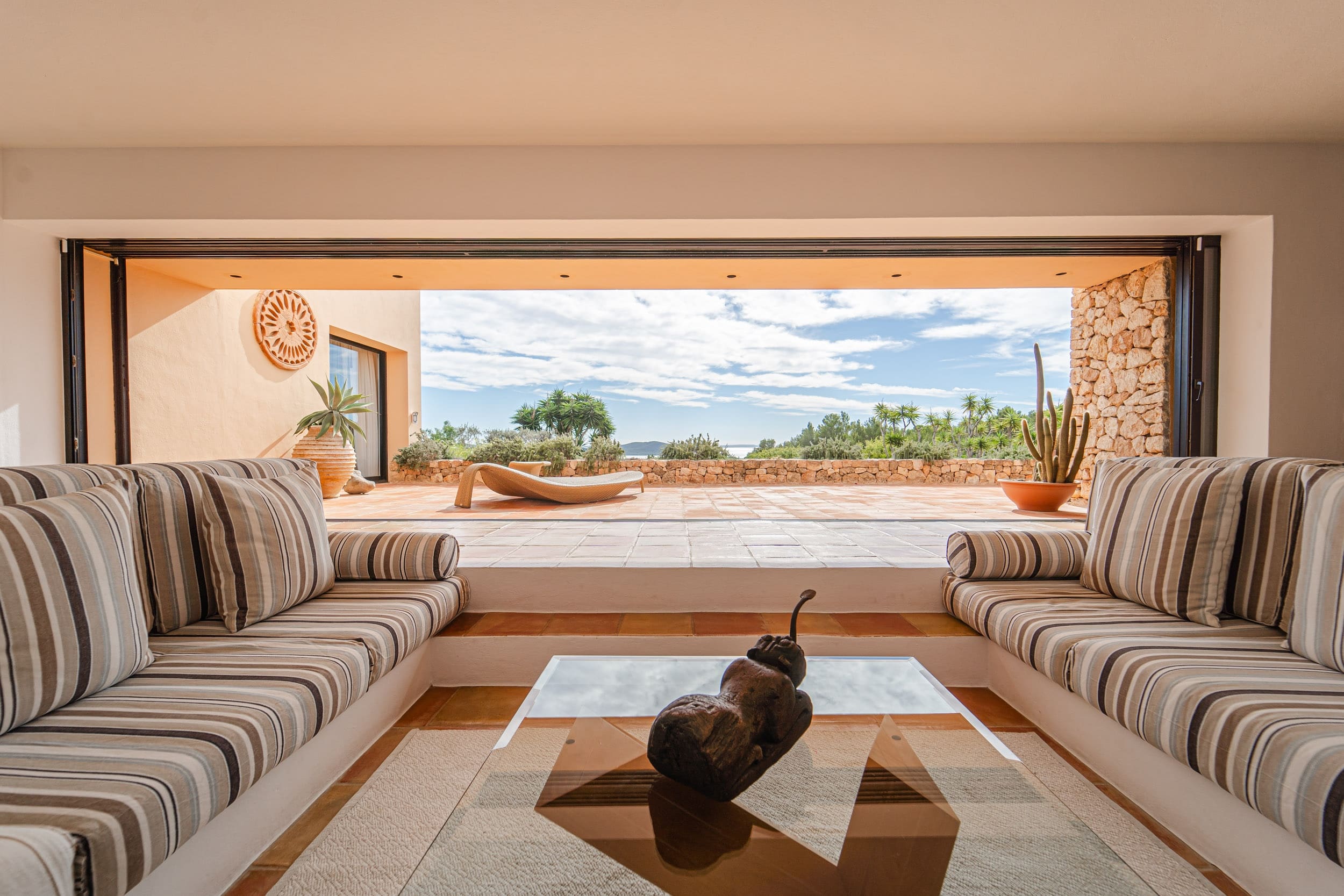 Villa Salinas SanJosé: Luxury 6-Bedroom Apartment with Infinity Pool and Sea Views, San José