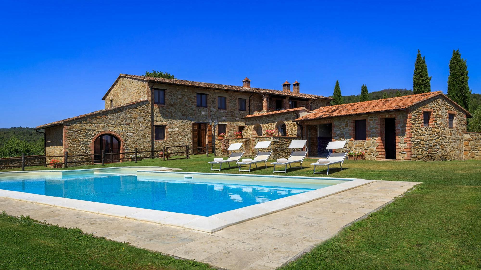 Villa Salvia Monte San Savino: Luxury 7-Bedroom Villa with Pool and Countryside Views, Val di Chiana