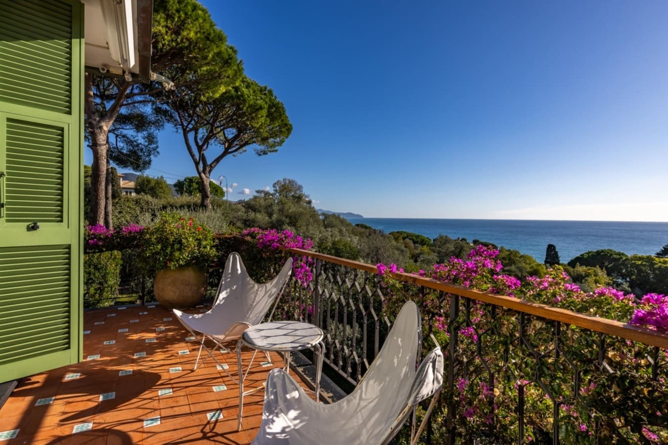 Villa San Giorgio Genoa: Luxury 5-Bedroom Apartment with Pool, Genoa