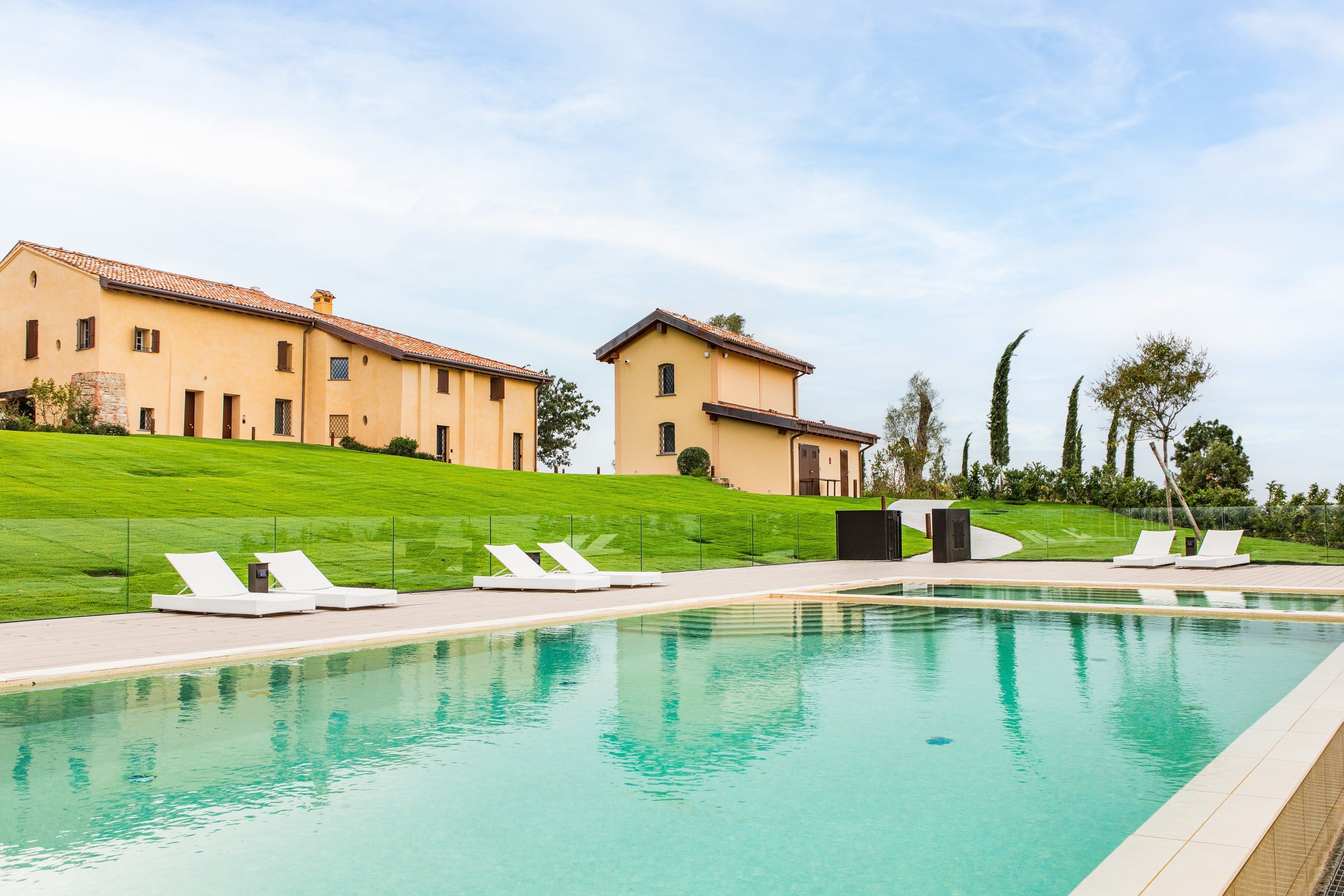 Villa San Luca Bologna: Spacious 5-Bedroom Villa with Private Pool, Bologna