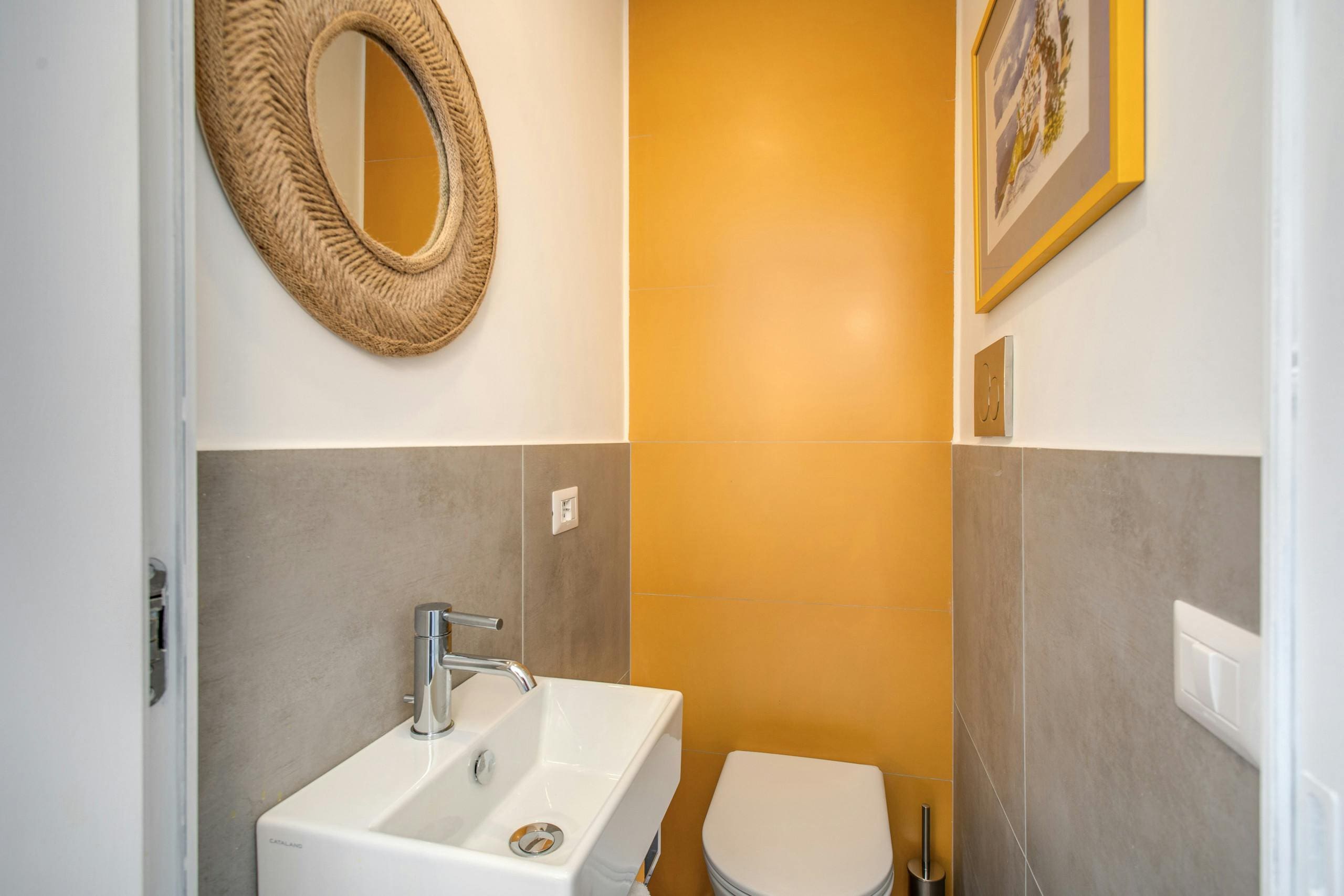 Villa San Michele Sorrento Sorrento: Luxury 4-Bedroom Apartment with Infinity Pool and Sea Views, Sorrento