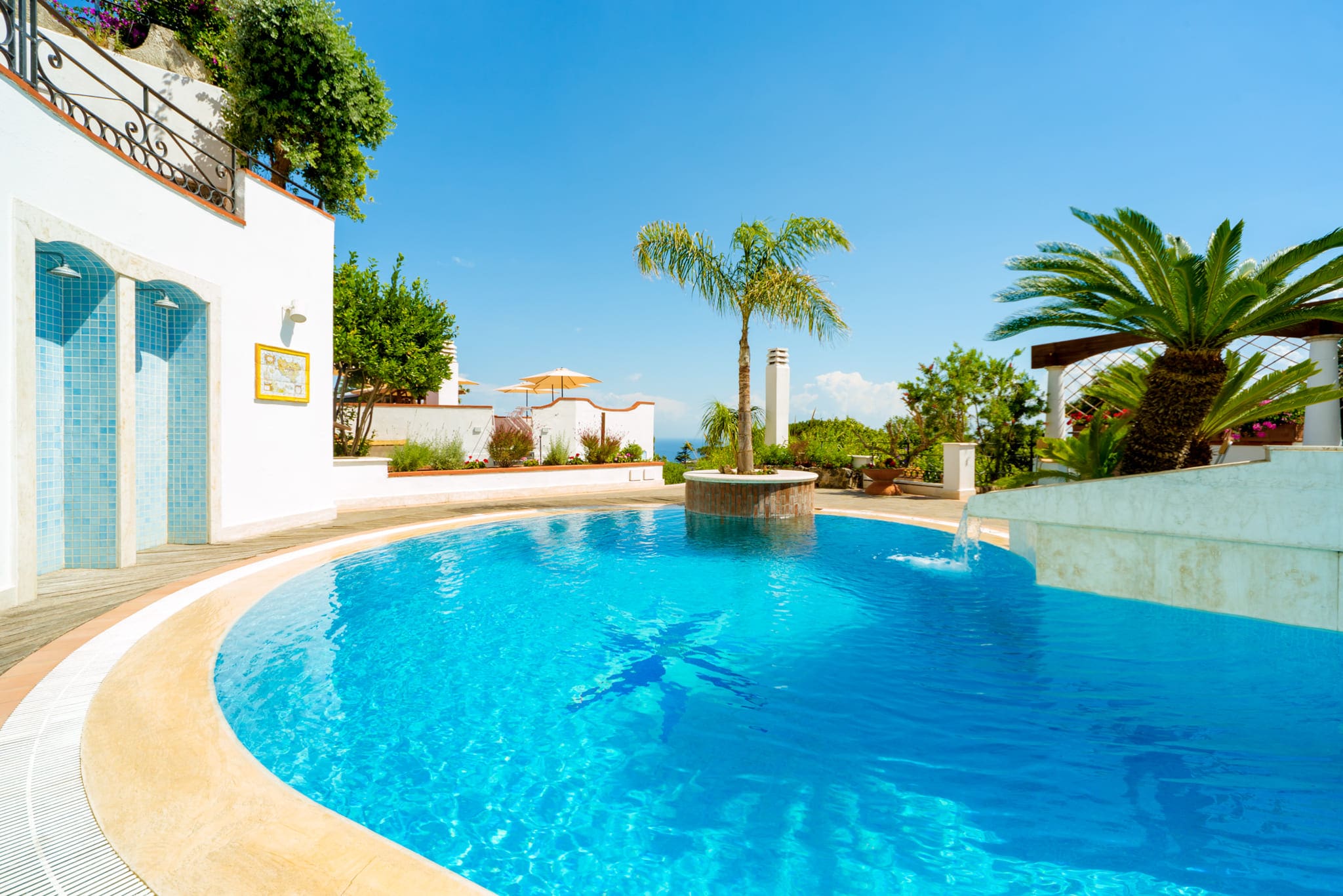 Villa San Montano: 6-Bedroom Luxury Villa with Seaview and Pool, Ischia