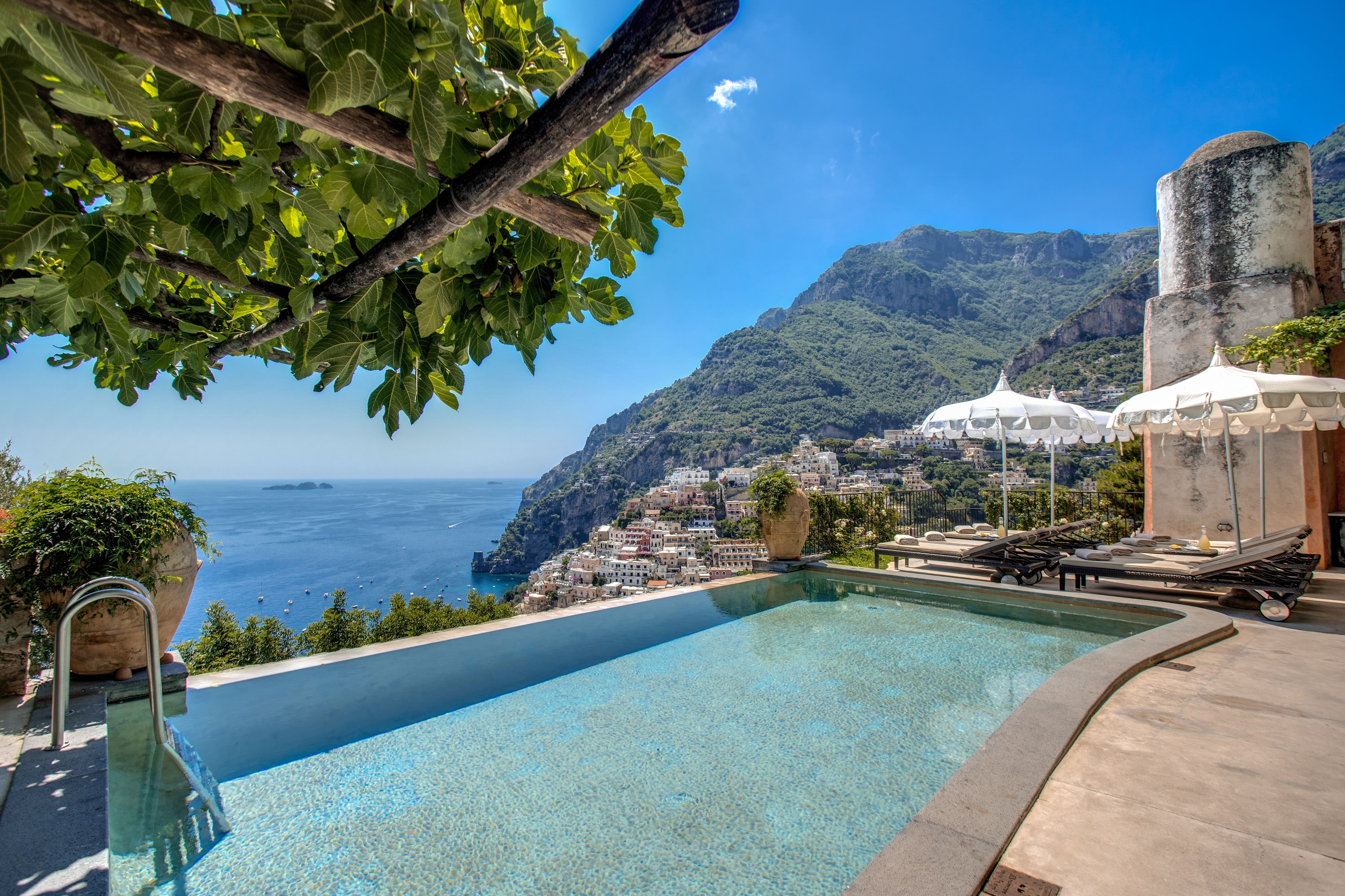 Villa San Pietro Positano: 12-Bedroom Luxury Apartment with Infinity Pool, Positano