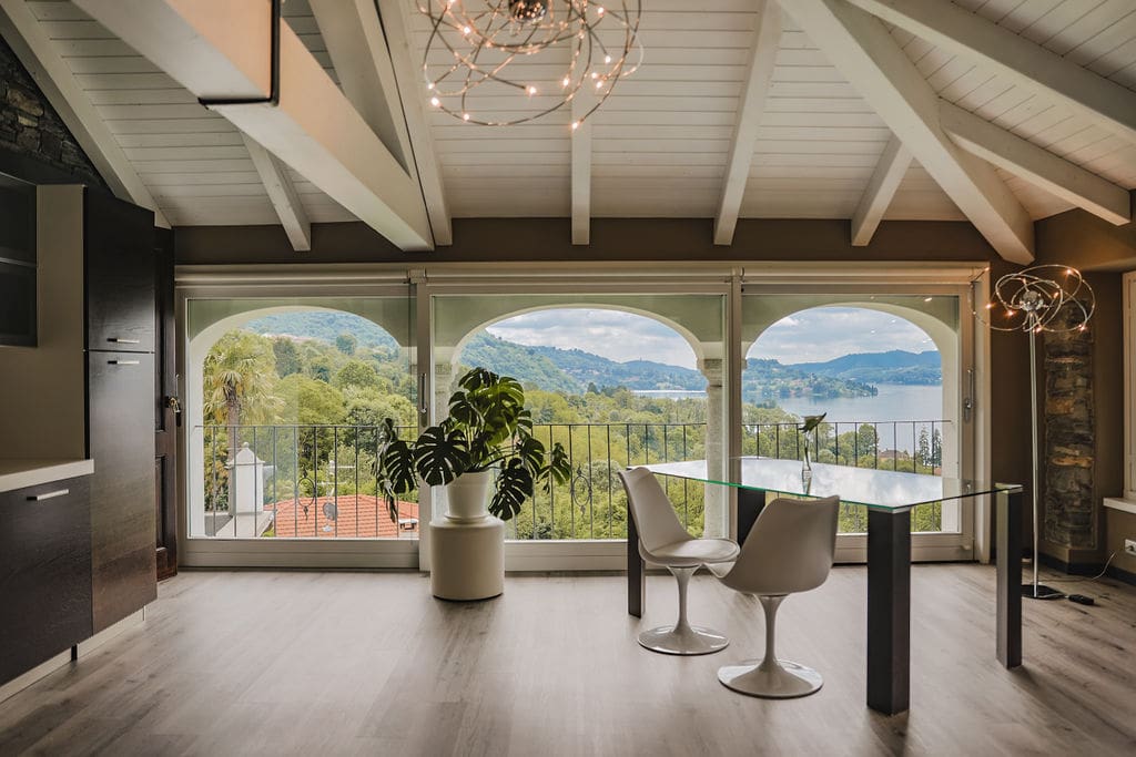 Villa Sant’Agata Novara: Luxury 1-Bedroom Apartment with Lake Views and Hot Tub, Novara