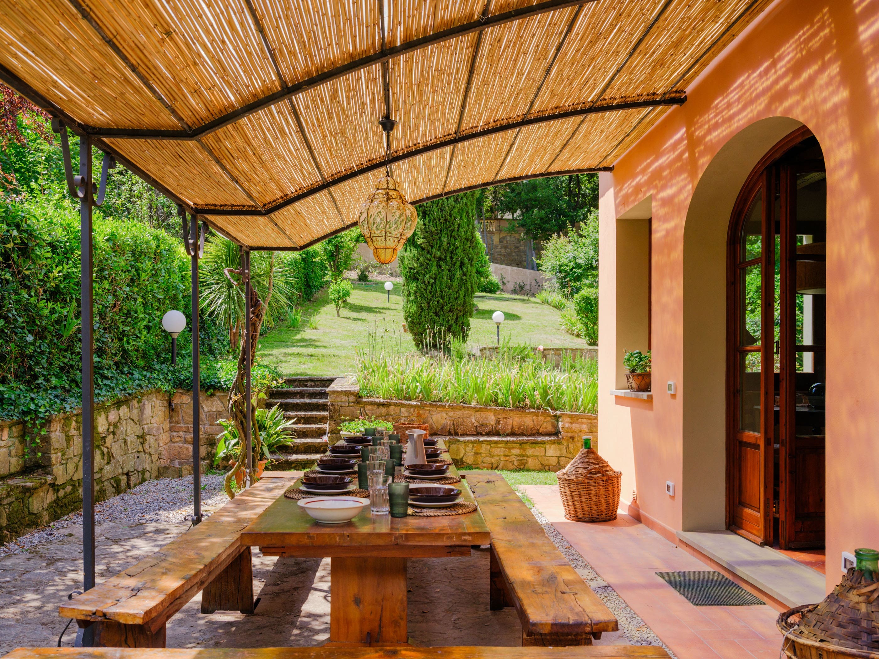 Villa Santo Spirito Pitti: Spacious 4-Bedroom Villa with Garden and Parking, Florence