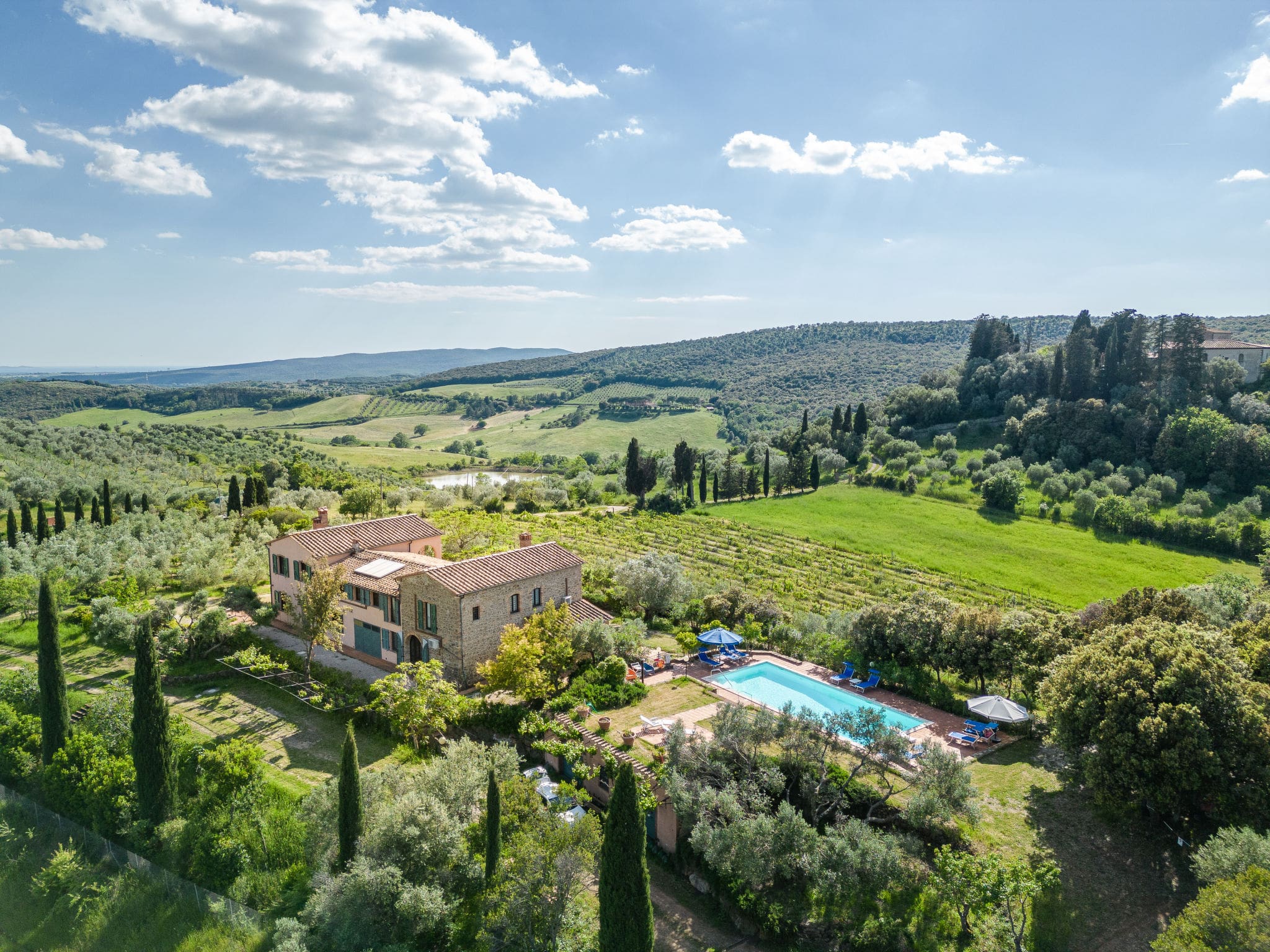 Villa Scarfino Marittima: Magnificent 5-Bedroom Estate with Infinity Pool and Panoramic Views in Tuscan Maremma