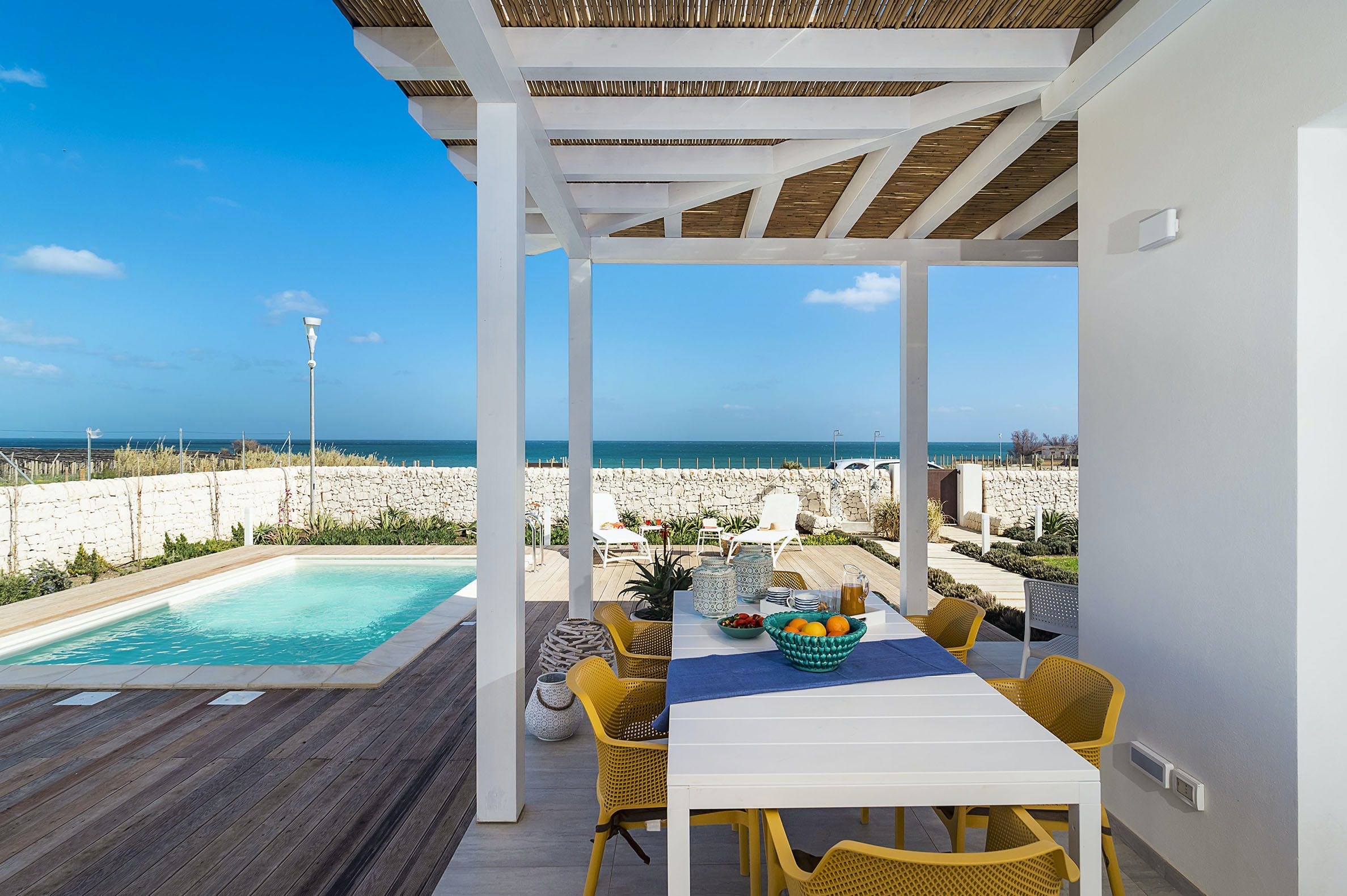 Villa Scirocco Noto Val di Noto 2: Luxury 7-Bedroom Villa with Seaview and Pool, Val di Noto